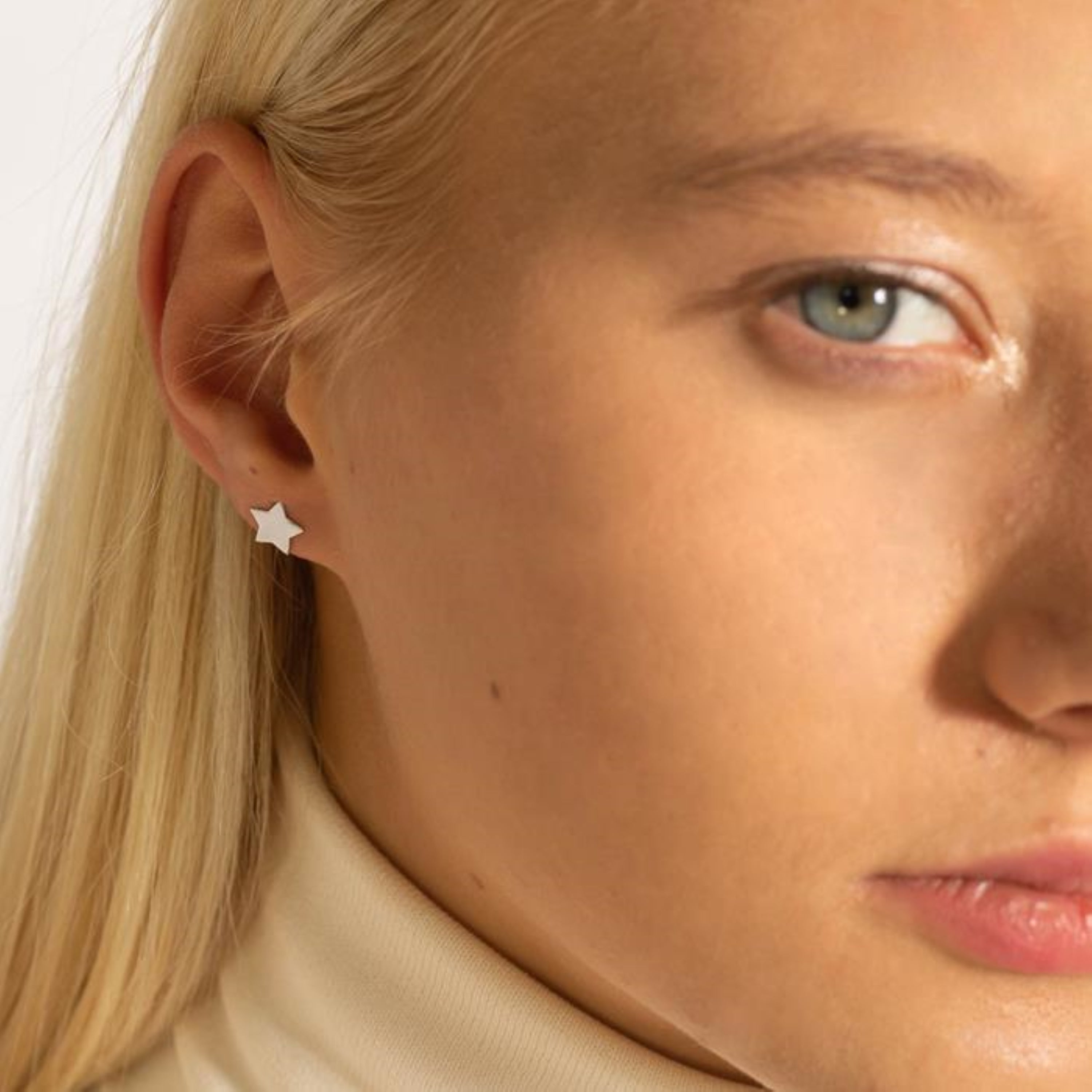 925 Sterling Silver Earrings with Rhodium Finish - Essential