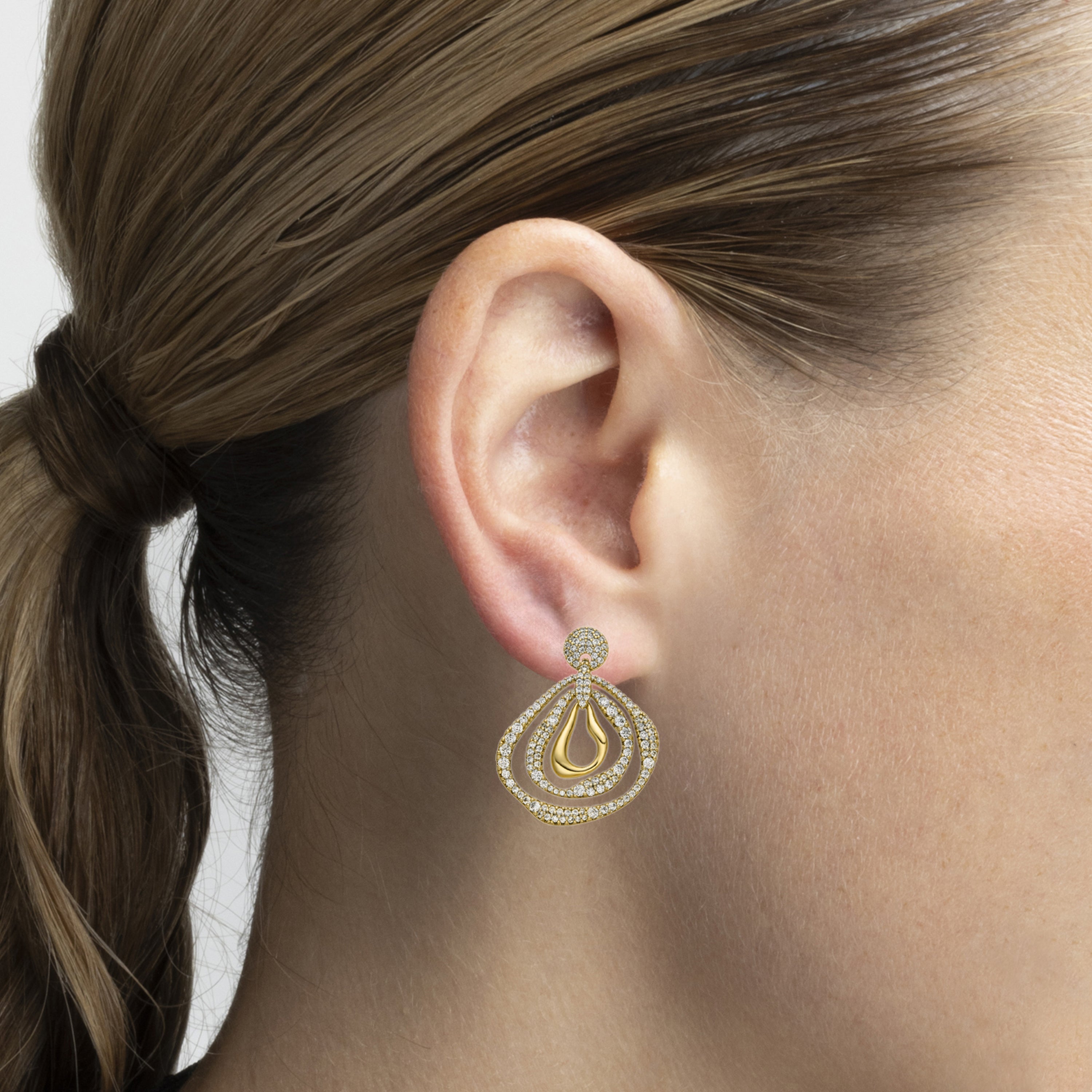 Pendientes con Circonita Brillante acabado oro 18k - Tazdi
