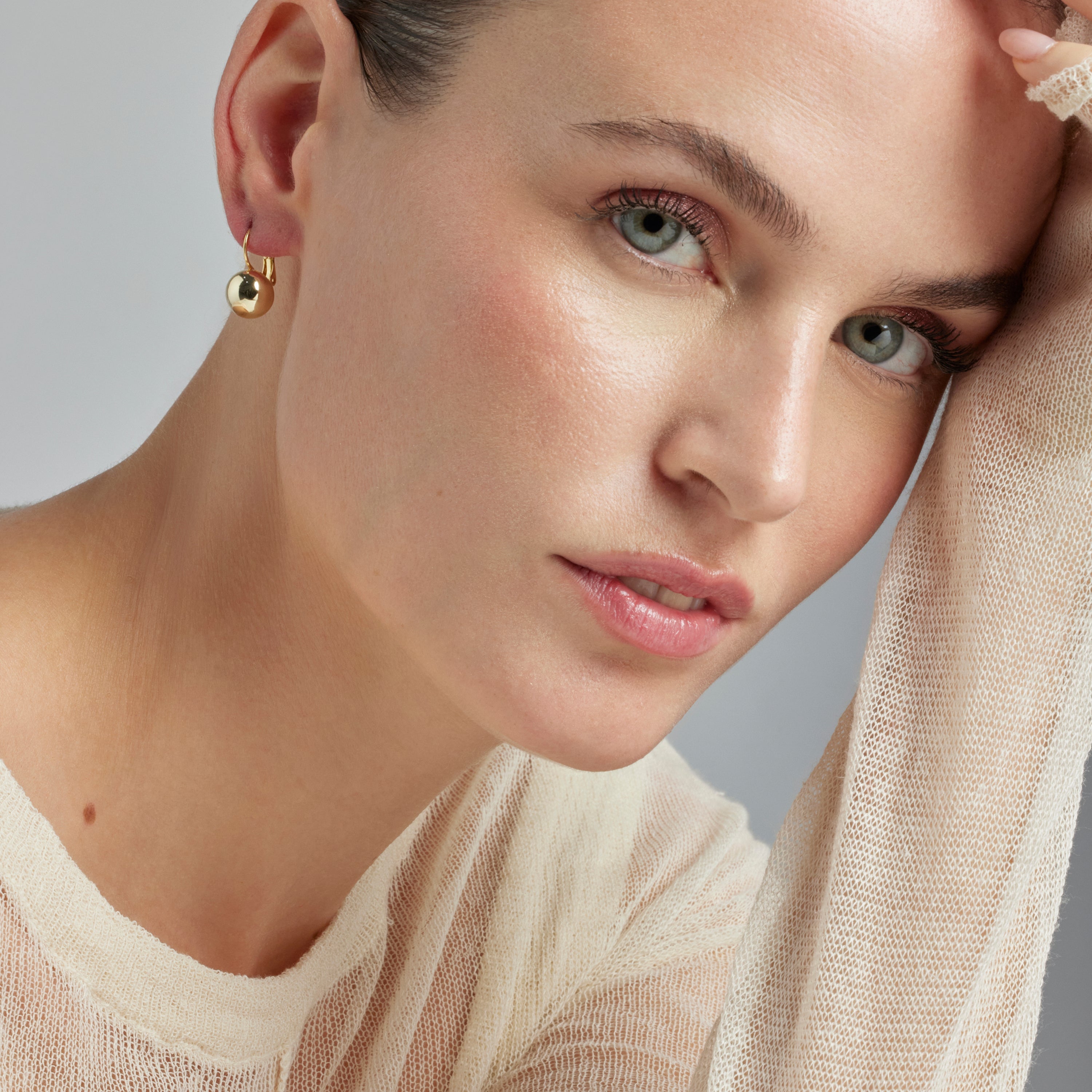 Earrings finished in 18K yellow gold - Nenje