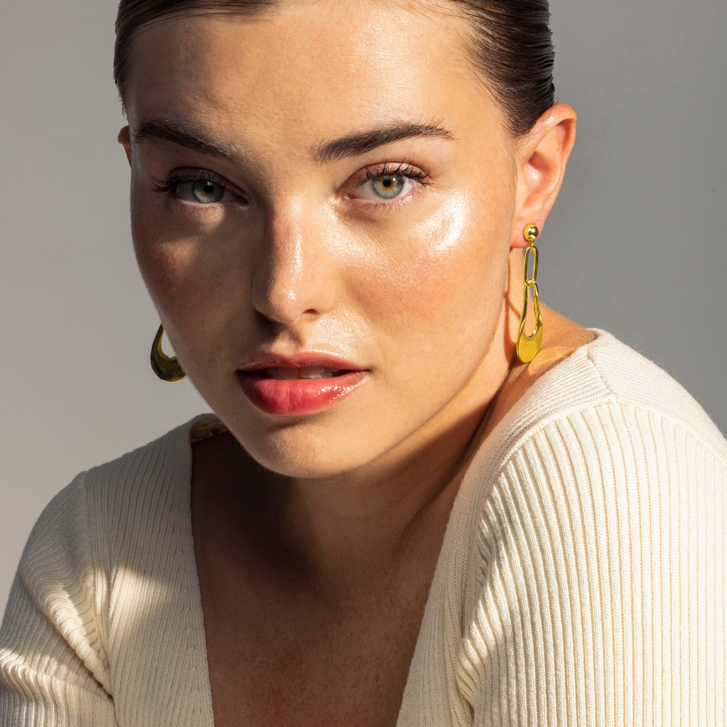 18K yellow gold finished earrings - Nkara