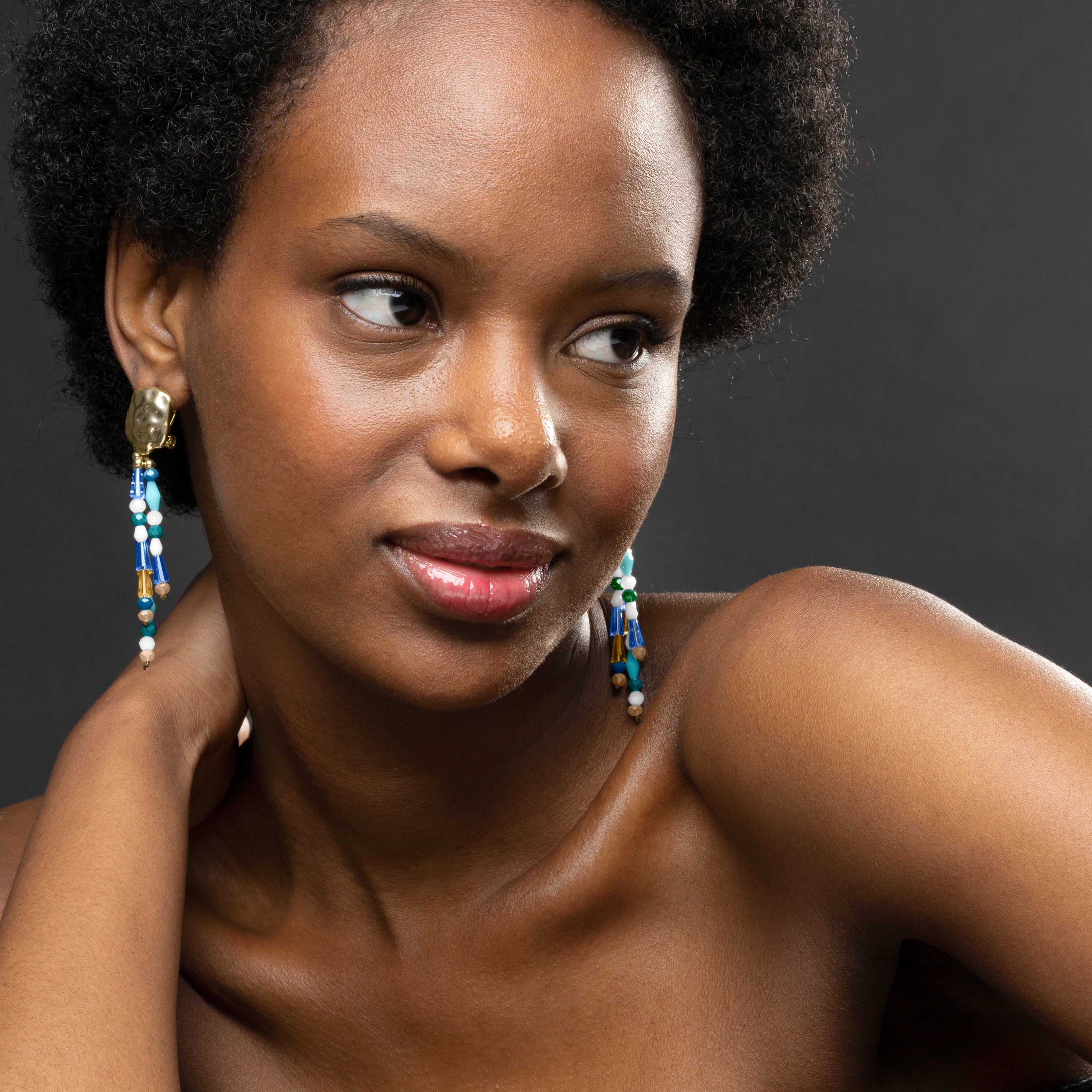 White Pearl Earrings Finished in 18K Yellow Gold - Eutha
