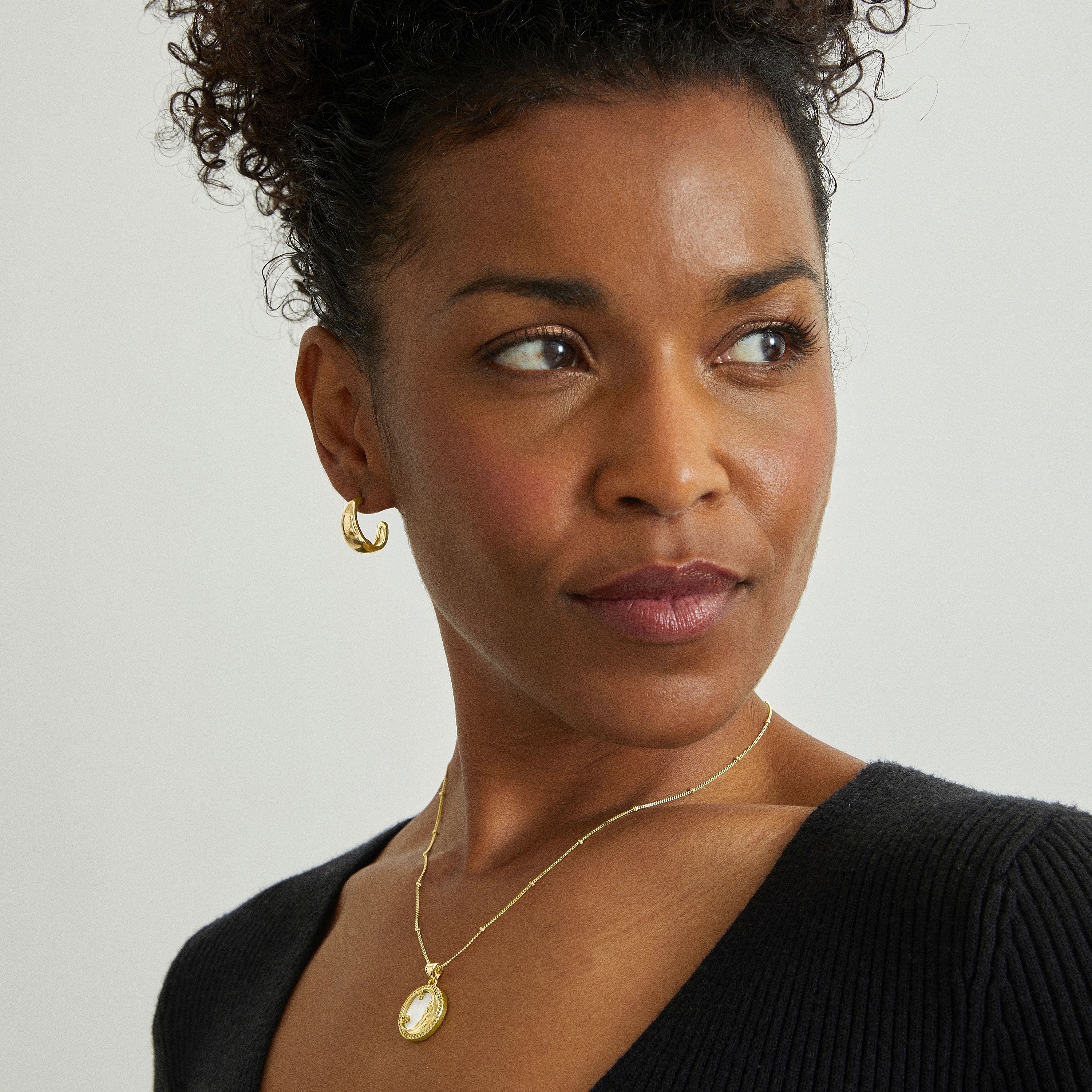 Earrings finished in 18K yellow gold - Ami