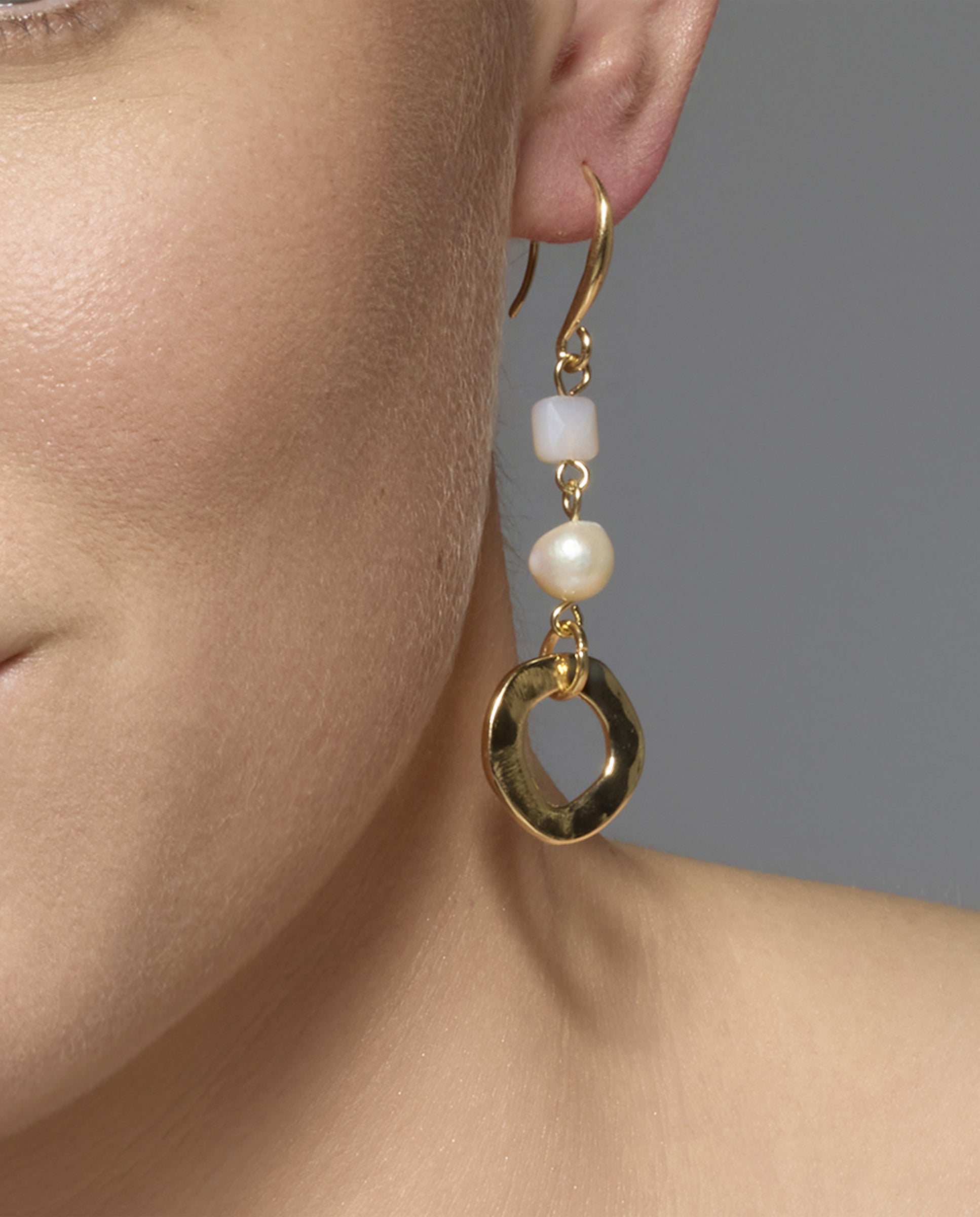 18k yellow gold and white pearl earrings - Diriki