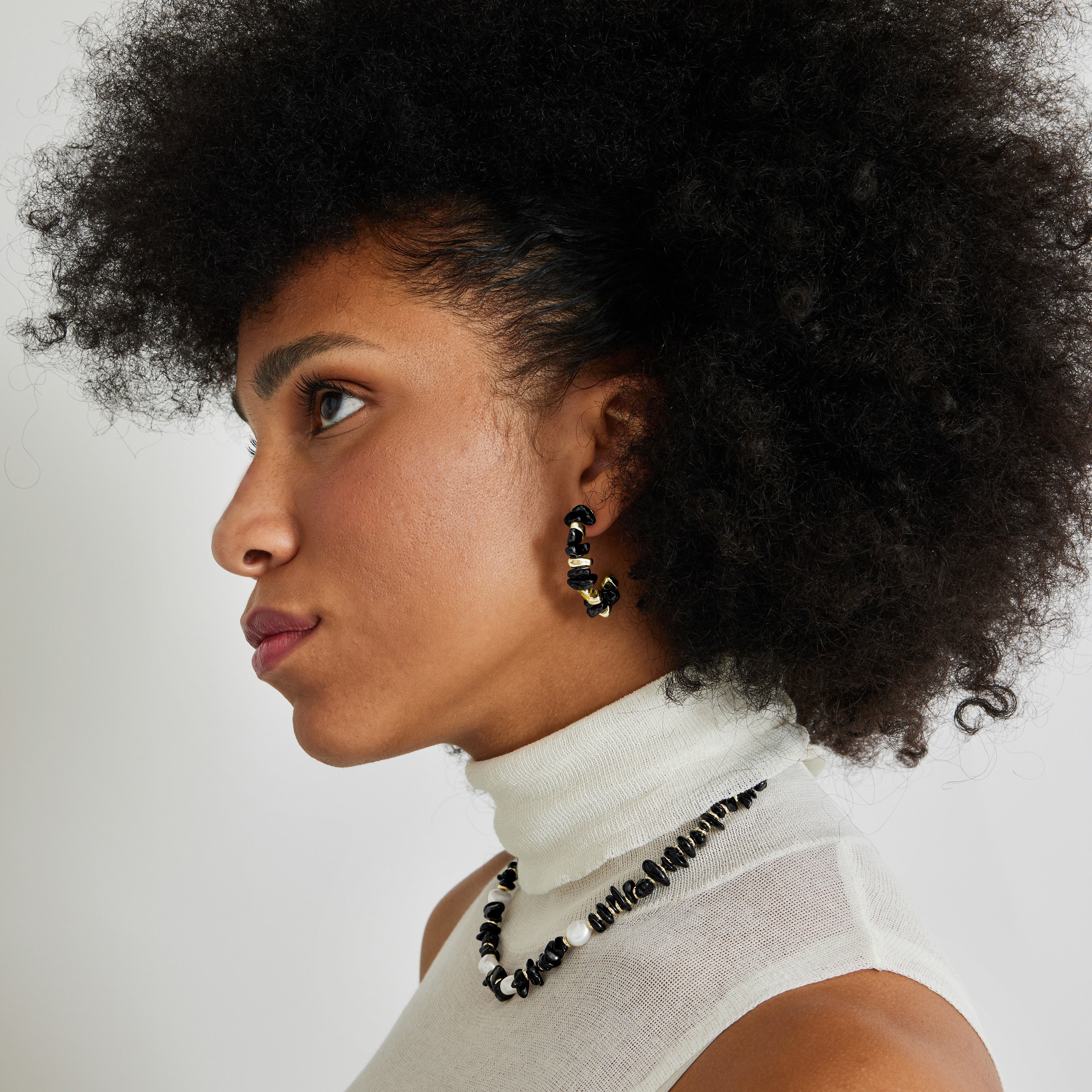 Black Agate earrings finished in 18K yellow gold - Delay
