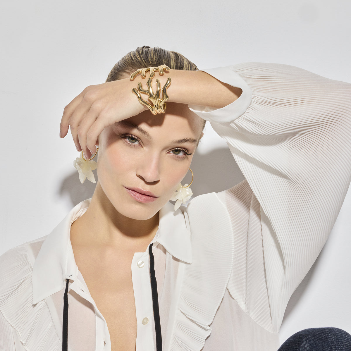 Warya earrings in 18k yellow gold finish