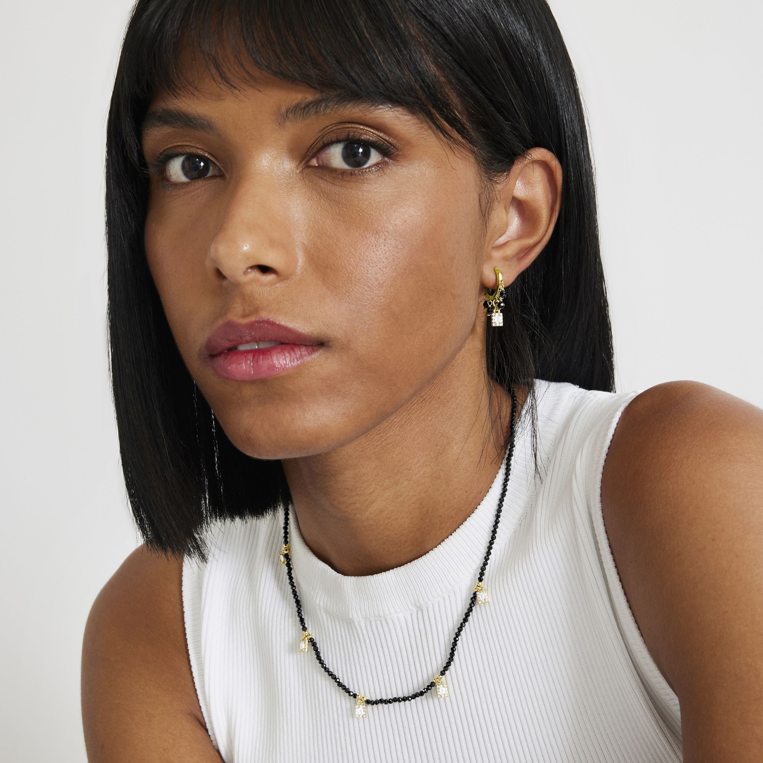 Pendientes de Agata Negra acabados en oro amarillo 18K - Ordzun