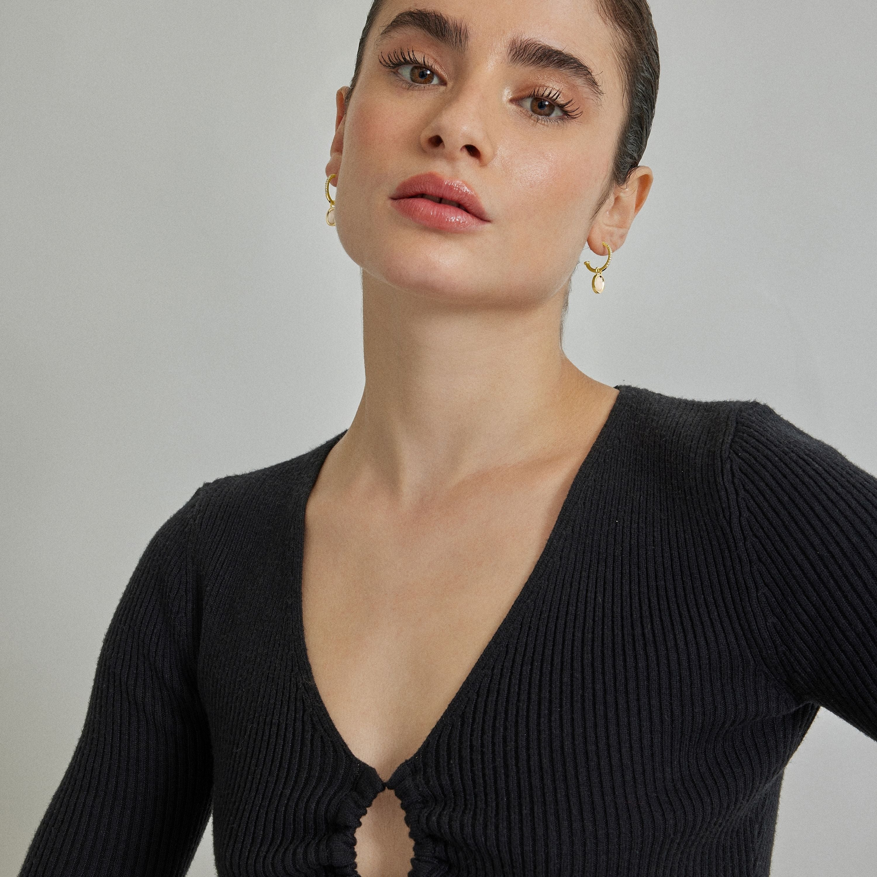 White Crystal Earrings finished in 18K yellow gold - Nyahau
