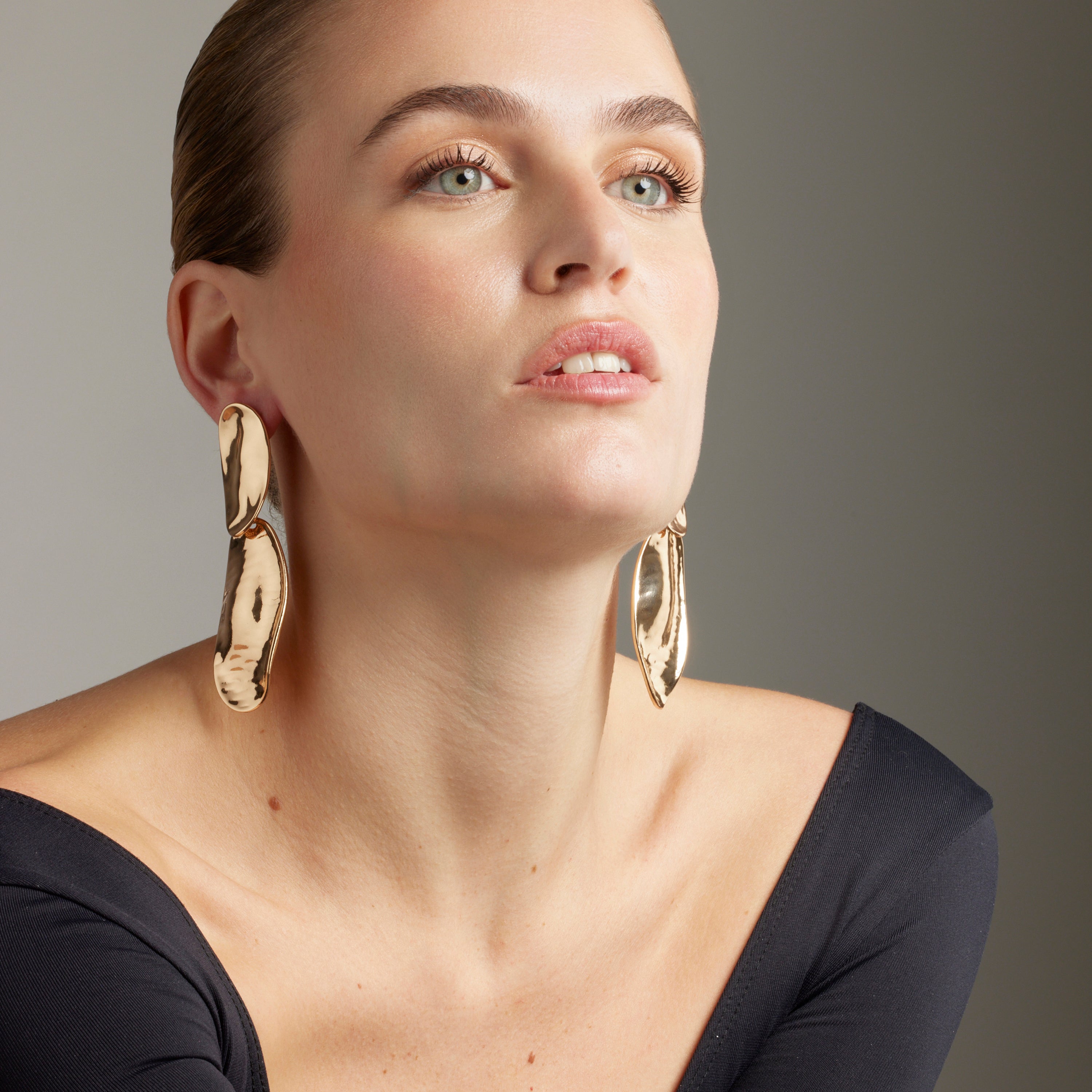 Pendientes acabados en oro amarillo 18K - Zinlay