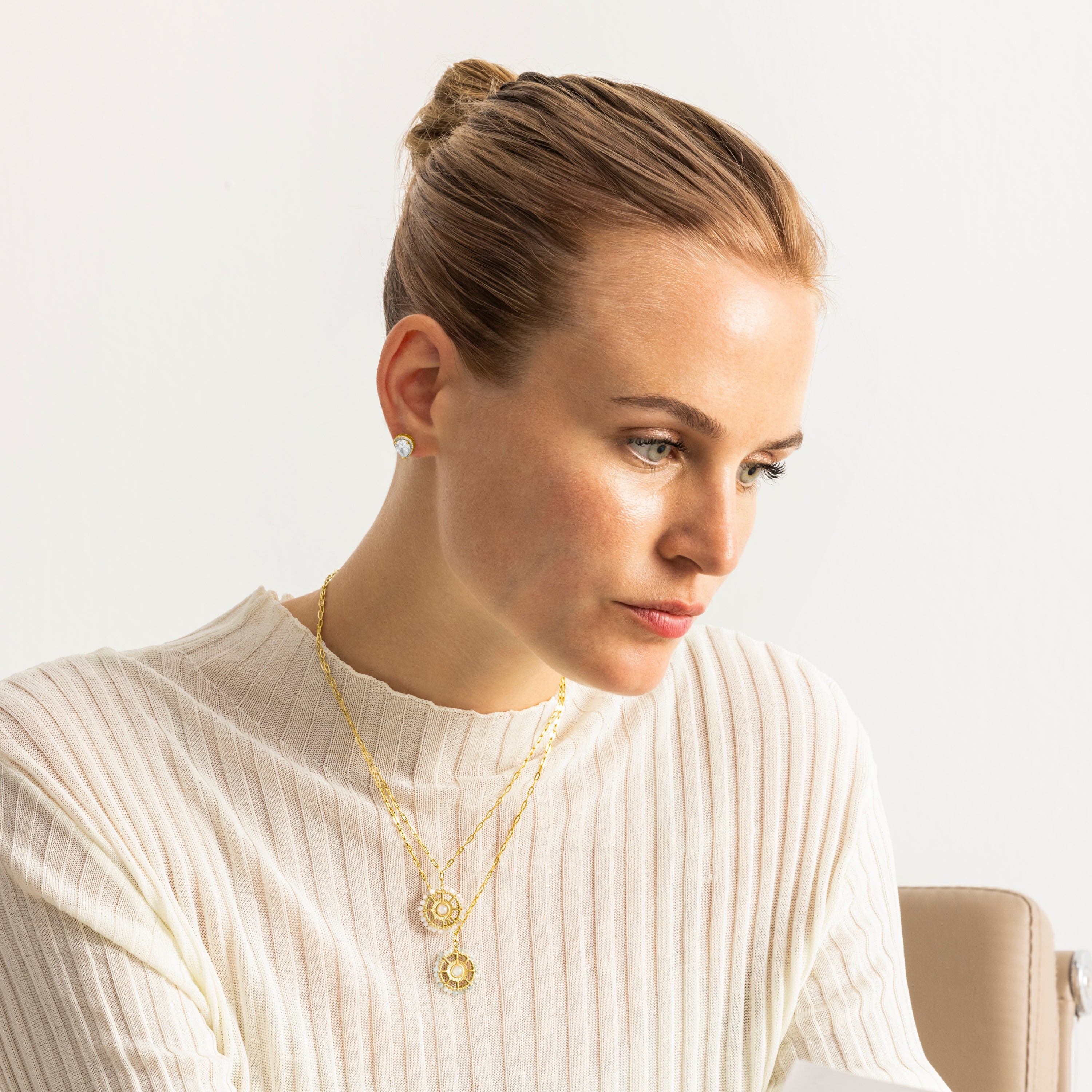 Necklace with brilliant zirconia, 18k gold finish - Yakde