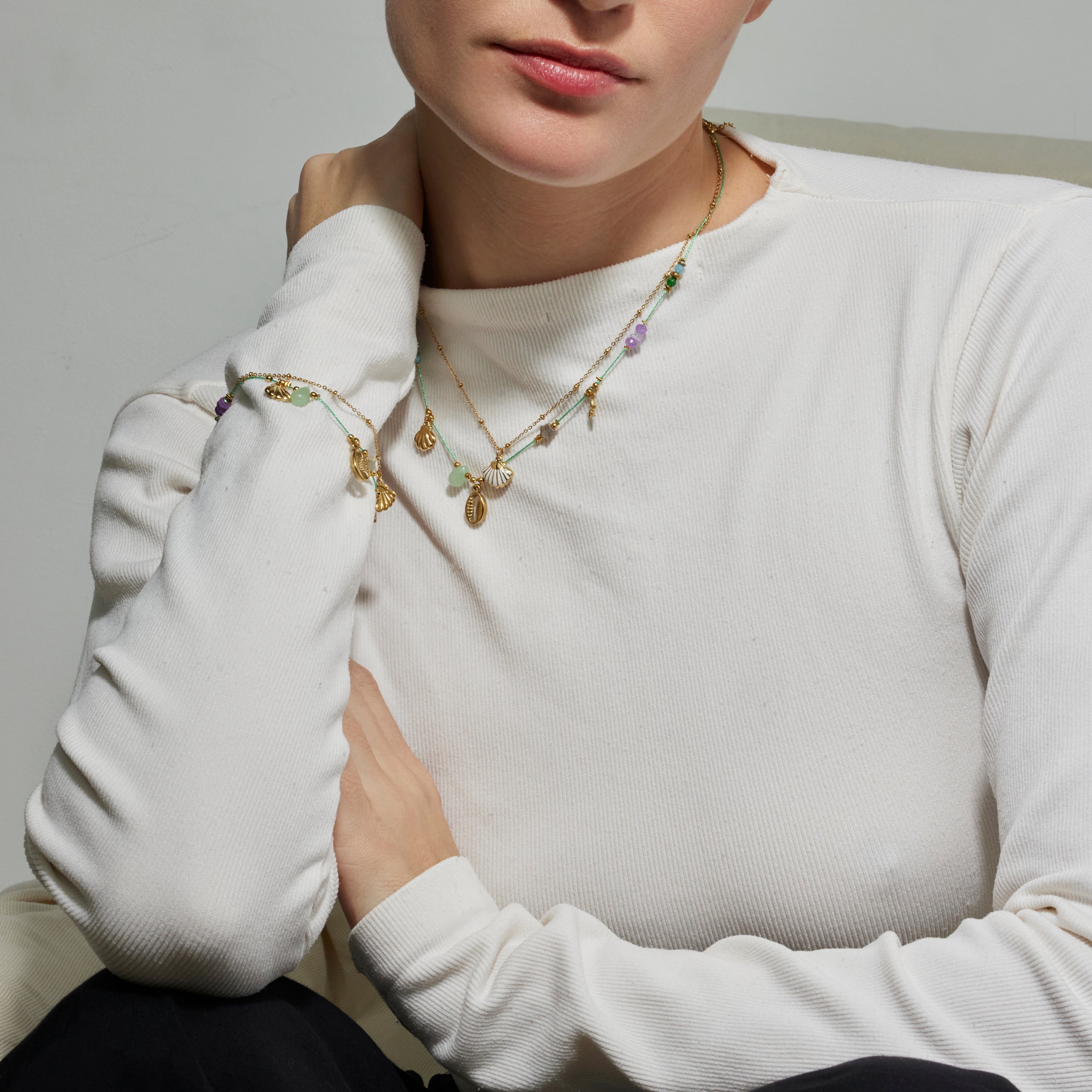 Necklace with Multicolor Crystals in 18k Gold Finish - Kerad