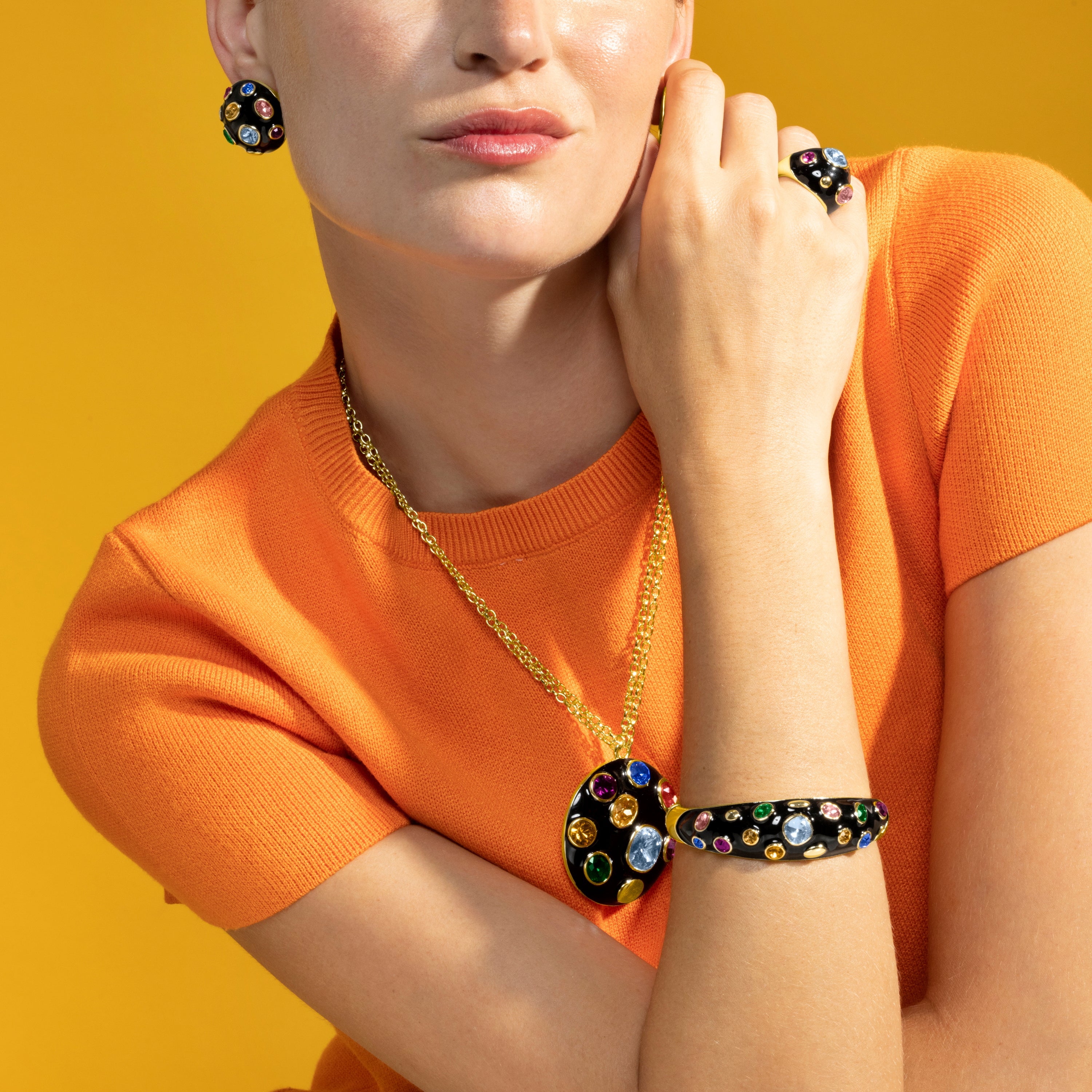 Necklace with Black Lacquer finish 18k gold - Yever