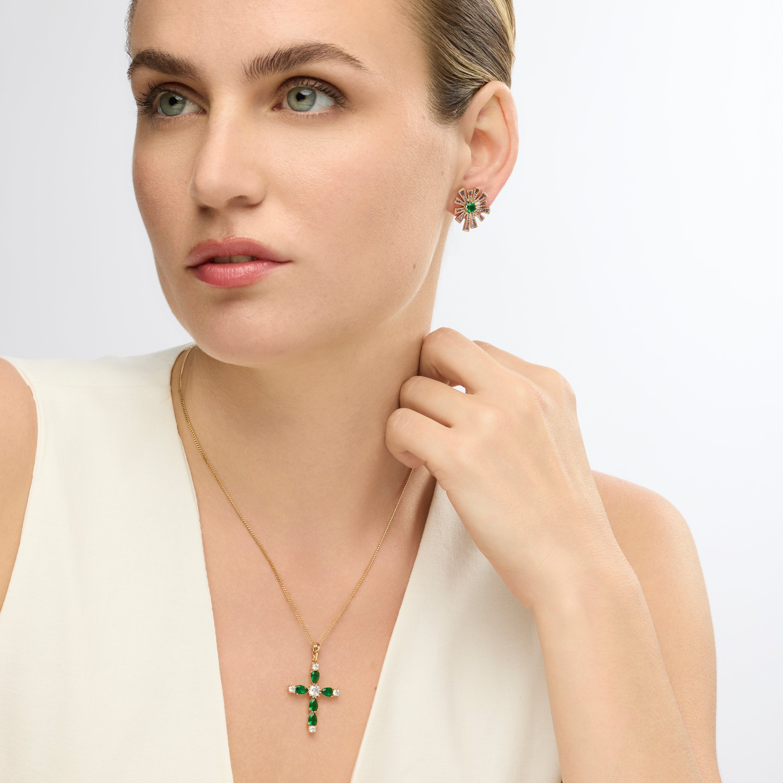18k yellow gold and emerald zirconia necklace - Feinah