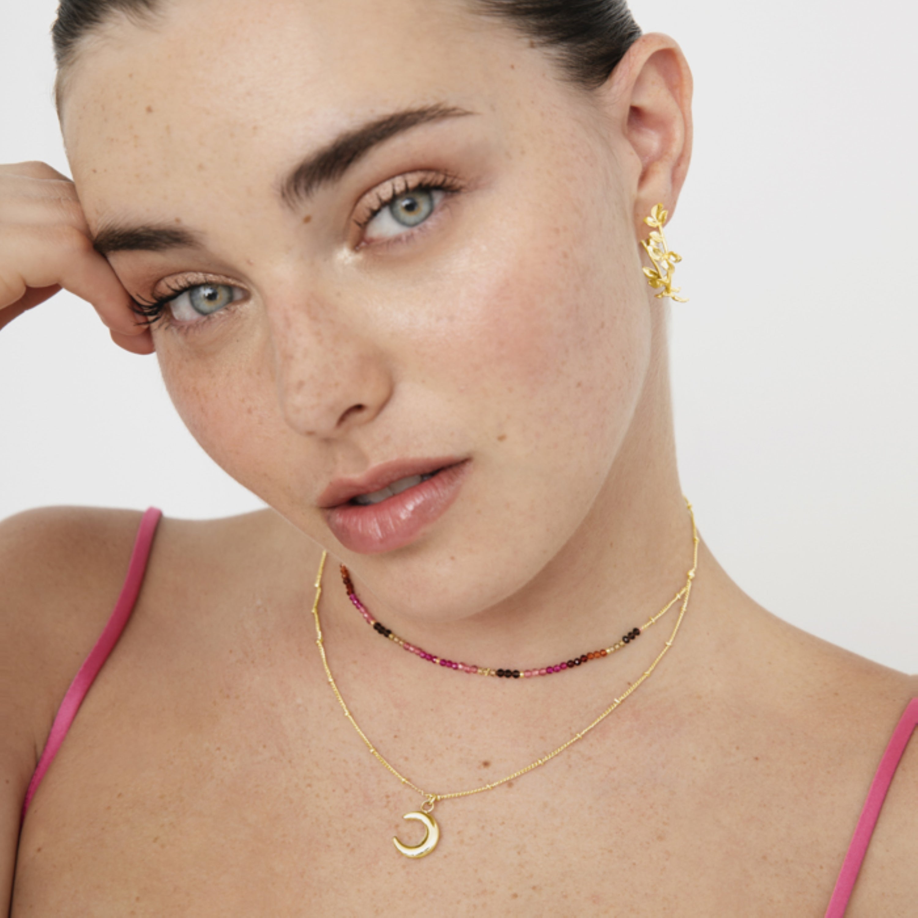 Multicolor Crystal Necklace finished in 18K yellow gold - Noko