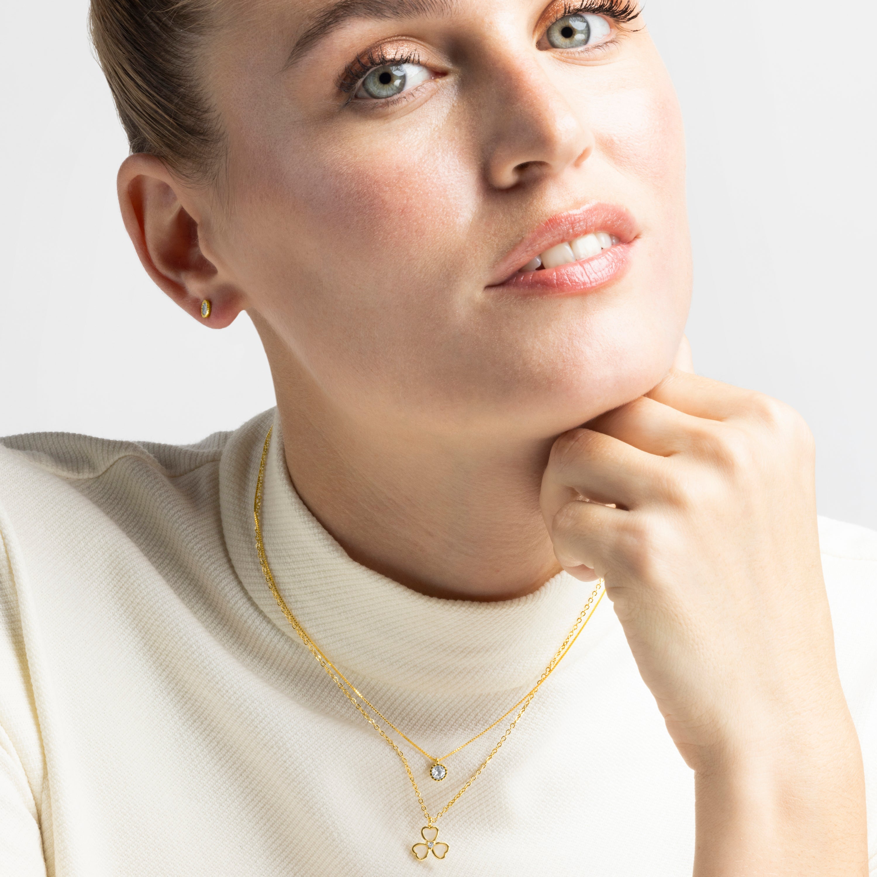 Cat's Eye Necklace finished in 18K yellow gold - Clover