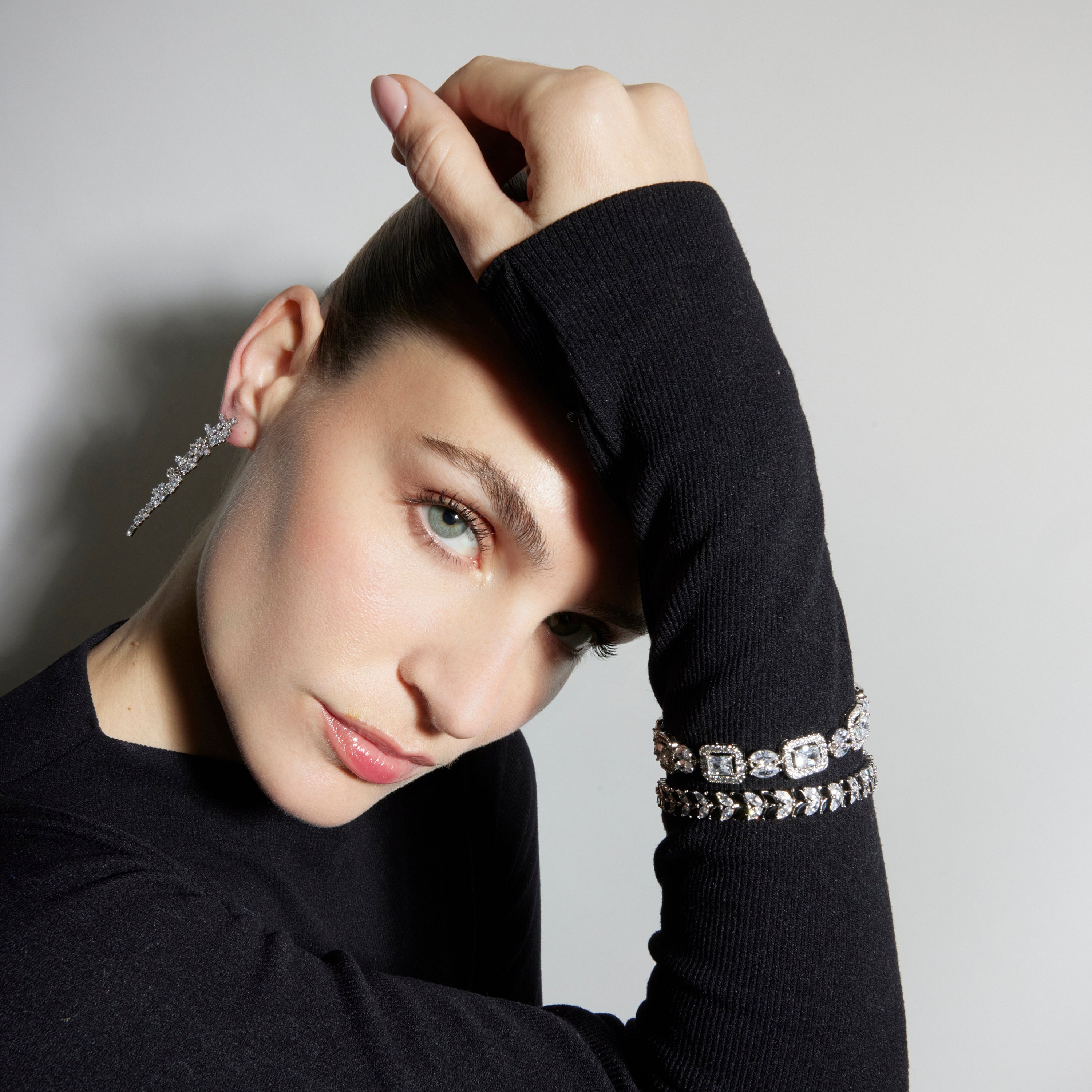 Bracelet with Onyx Zirconia, silver finish - Mabela