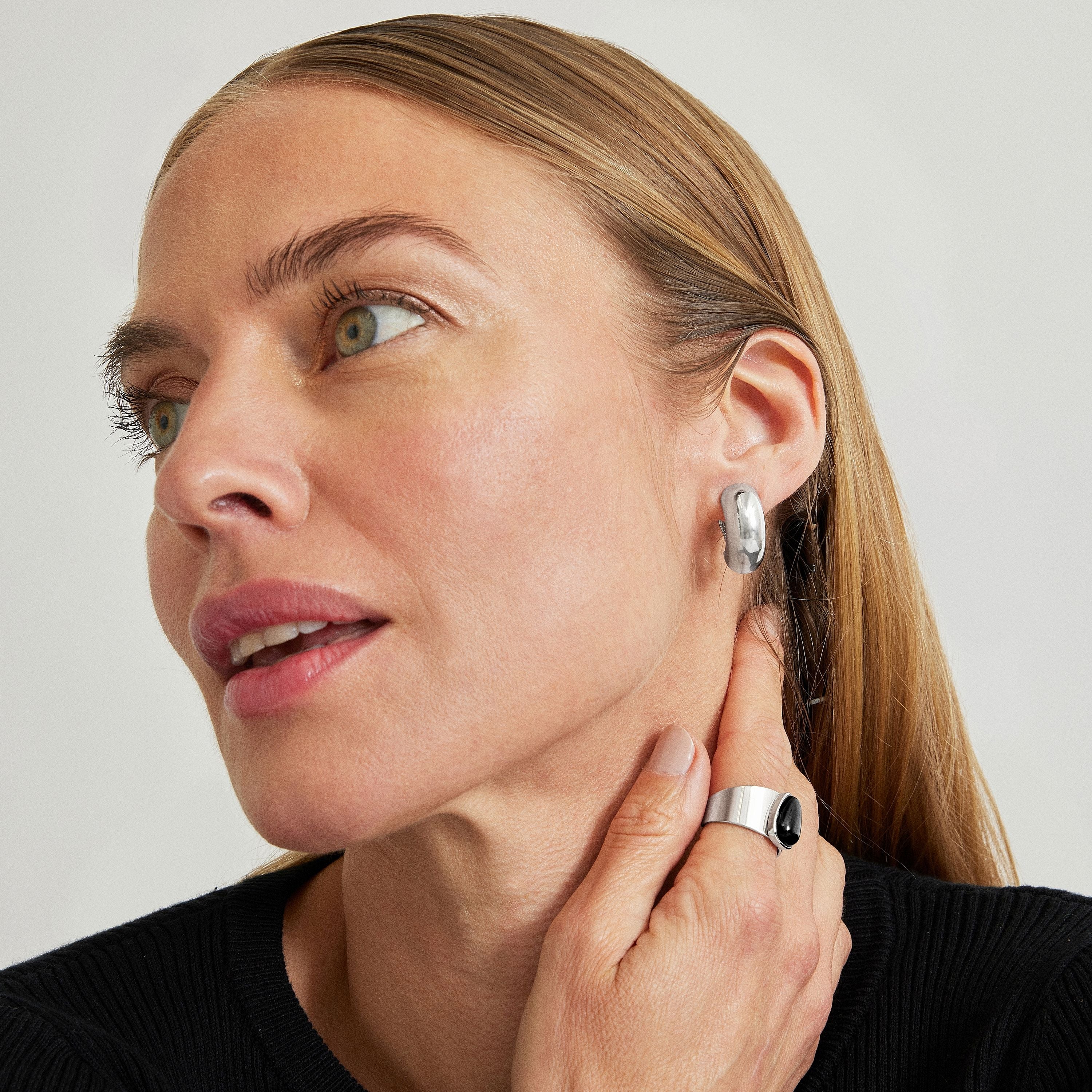 Rhodium-plated earrings - Kevda