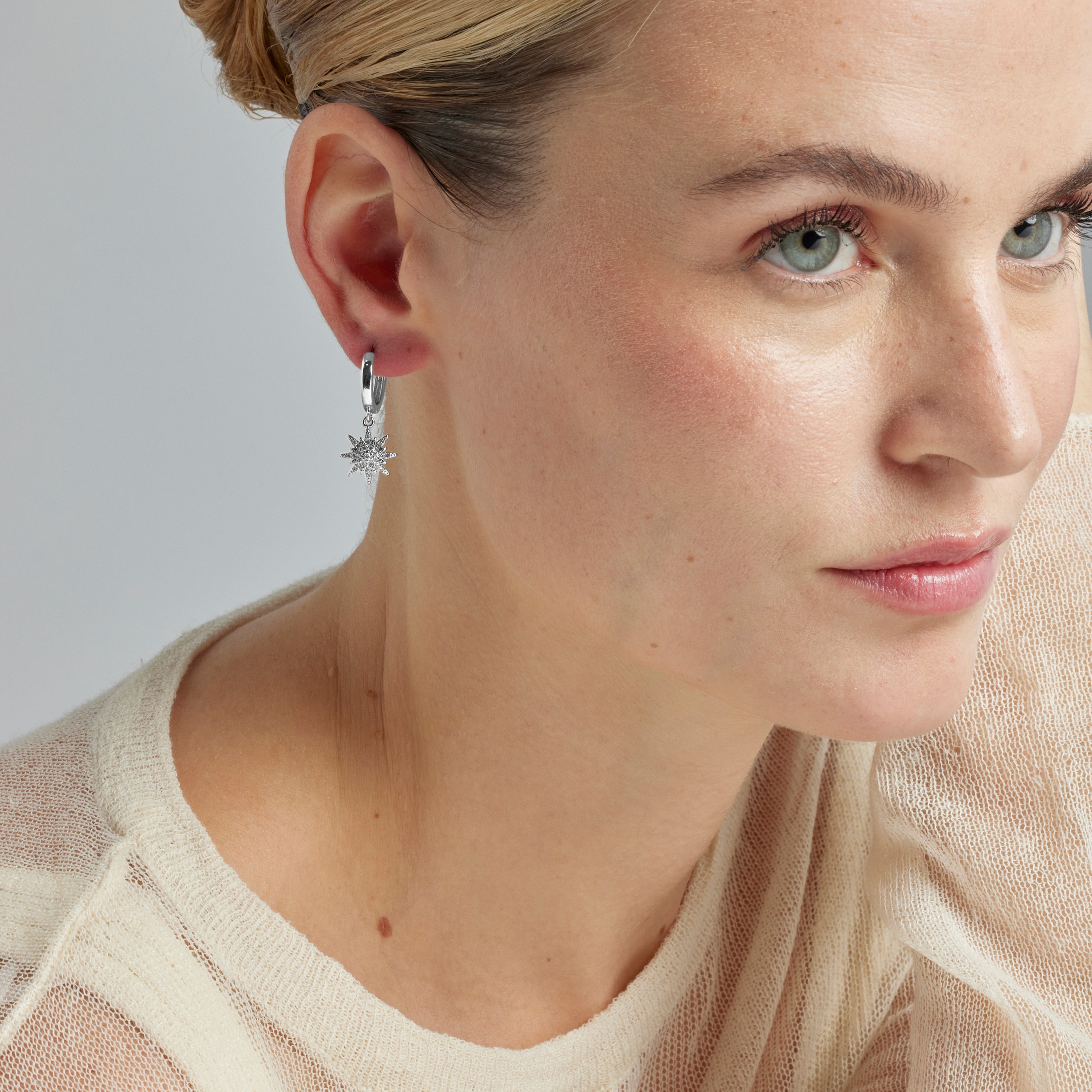 Rhodium-plated brilliant zirconia earrings - Tysco