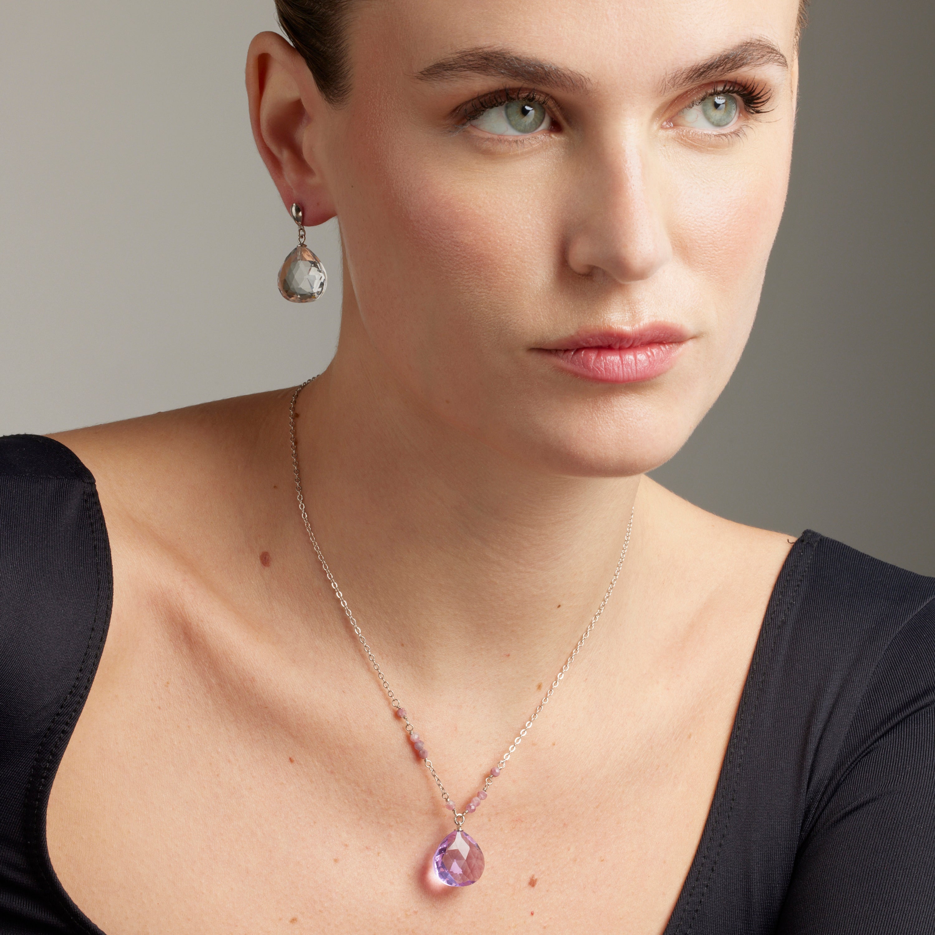 Rhodium-plated Morganite Zirconia Necklace - Zoqoyi