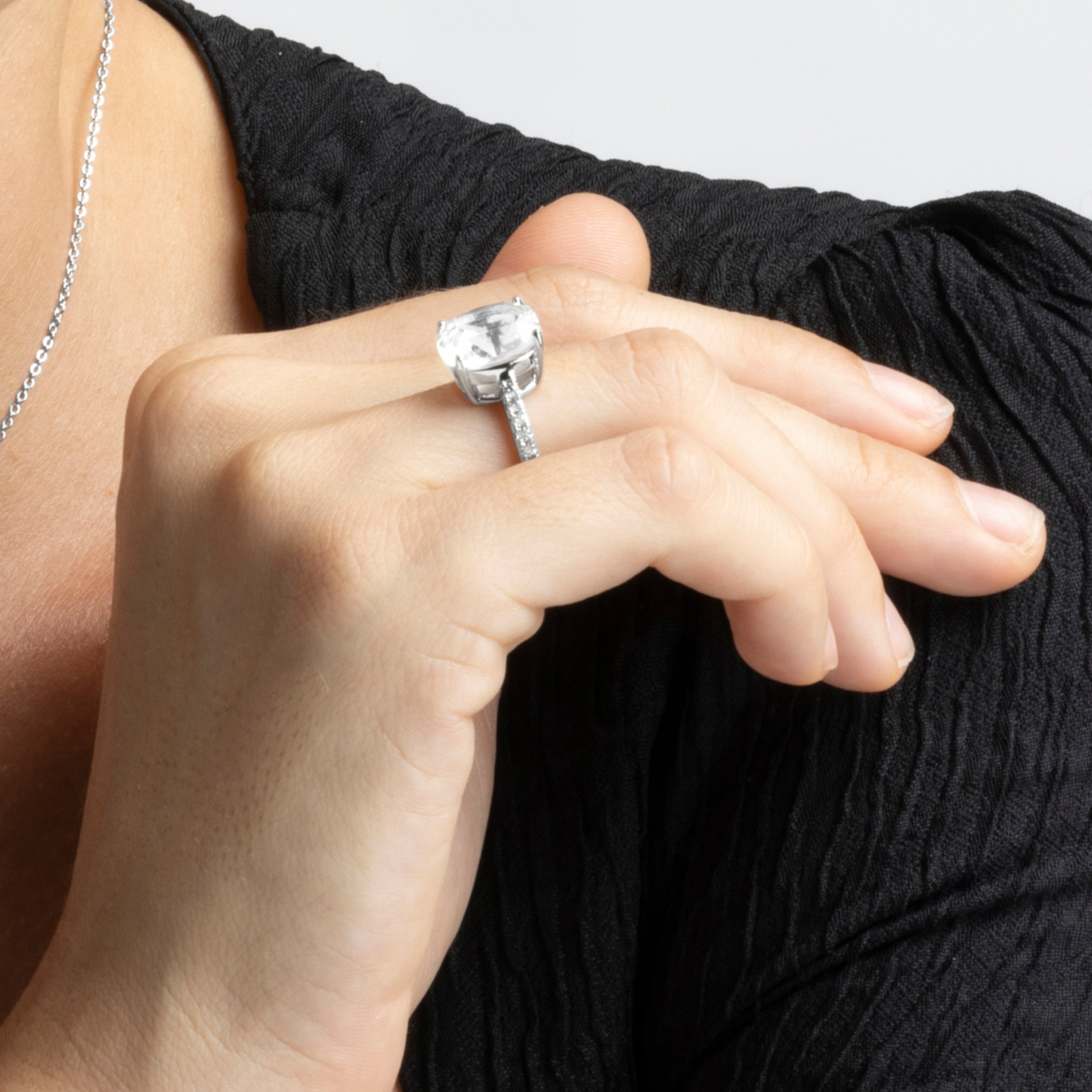 Ring with Shiny Zirconia, silver finish - Nasoya