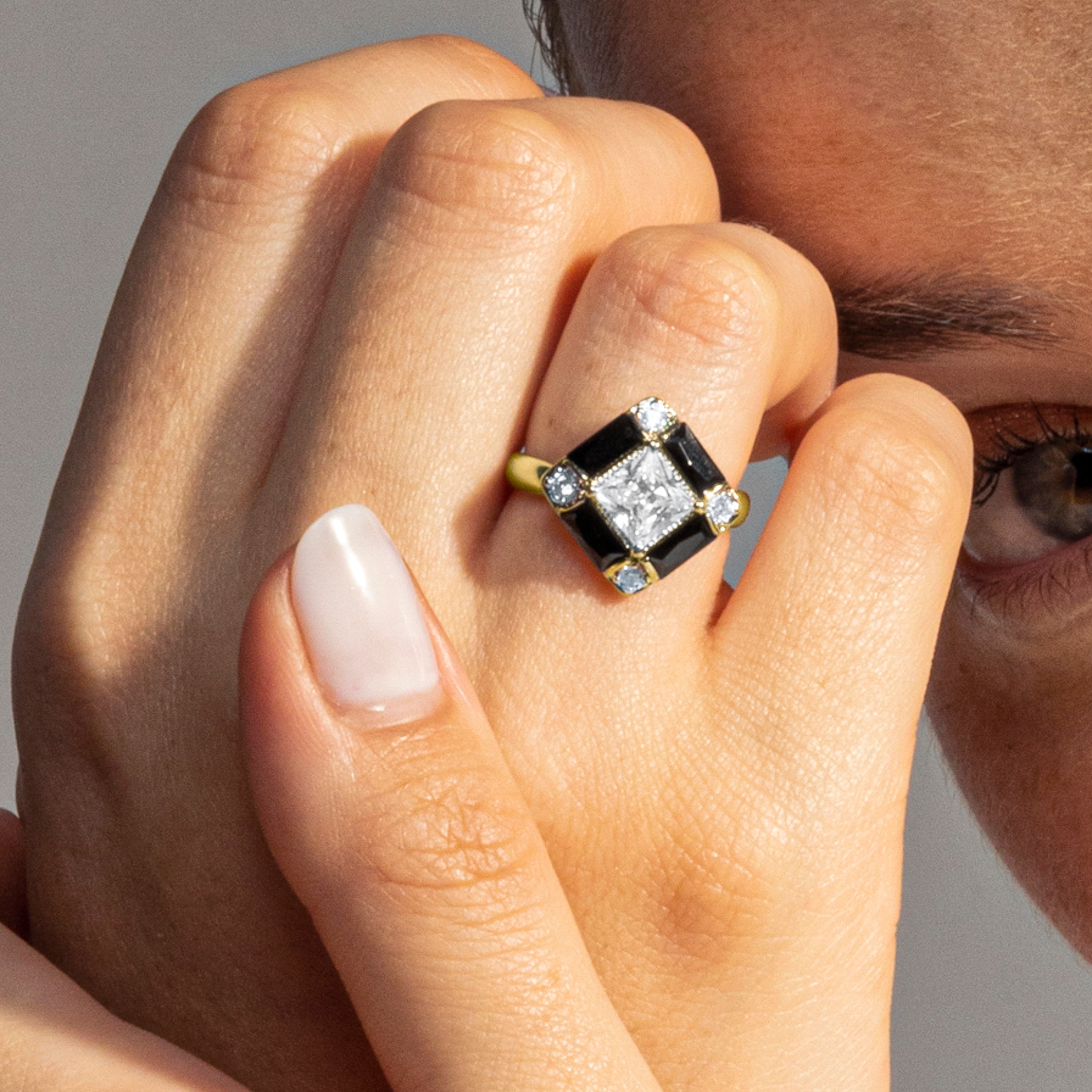 Ring with Onyx Zirconia, silver finish - Nois