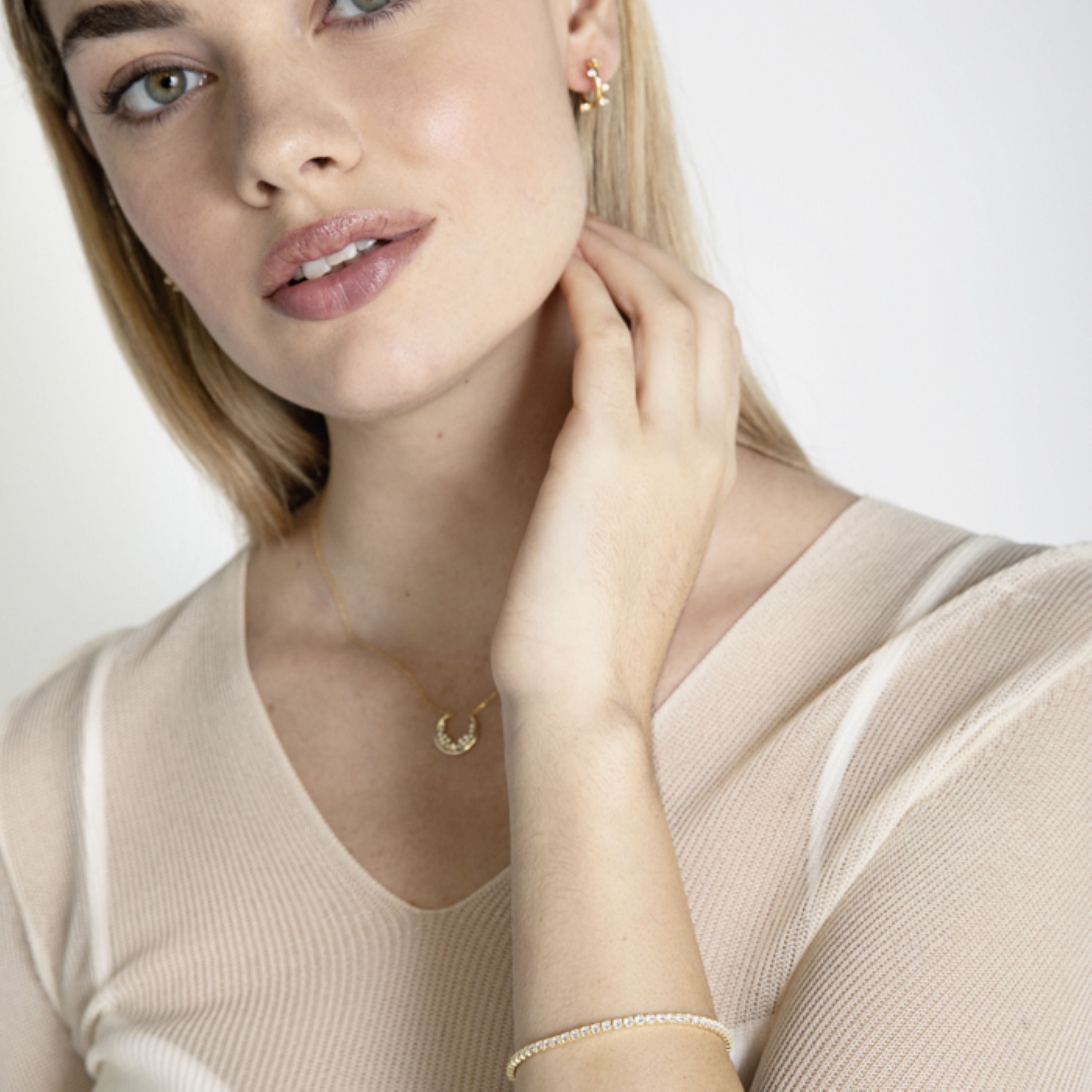 925 Sterling Silver Bracelet with Brilliant Zirconia finished in 18K Yellow Gold - Tahu