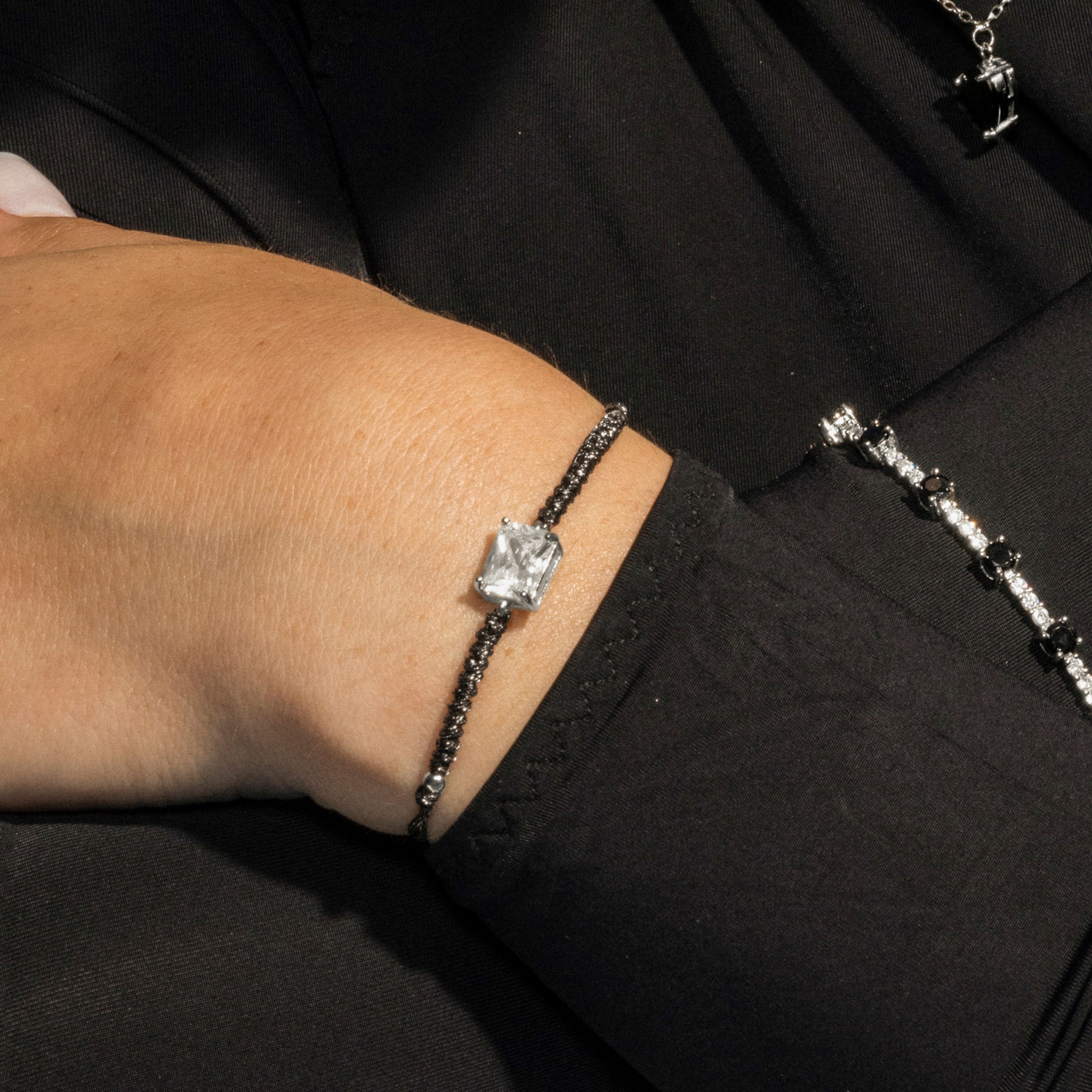 Pulsera de Plata de Ley 925 y Circonita Onix acabado en rodio - Kirith
