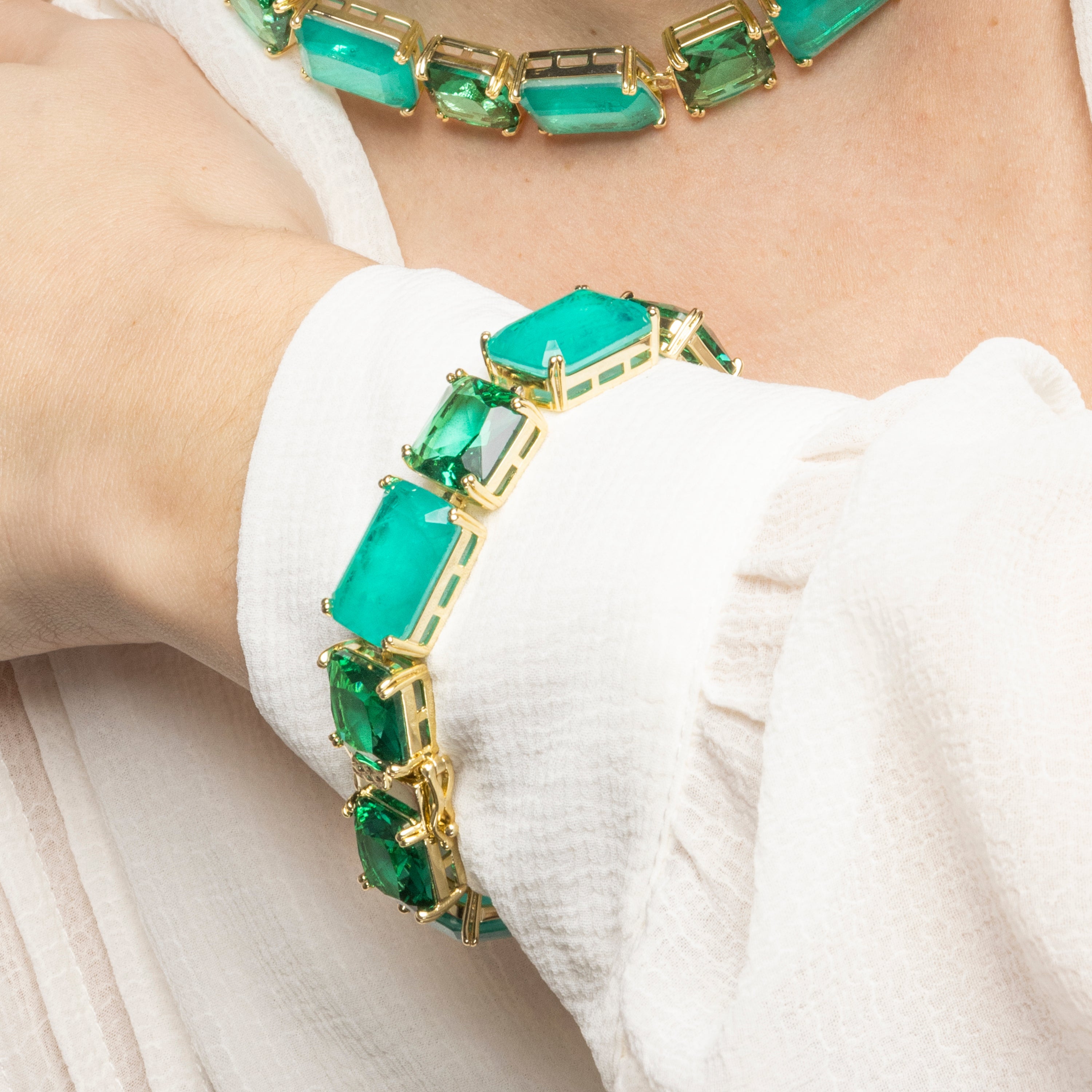 Pulseira de Prata de Lei 925 e Quartzo Hidrotermal Verde Paraíba acabamento ouro amarelo 18k - Lindrak