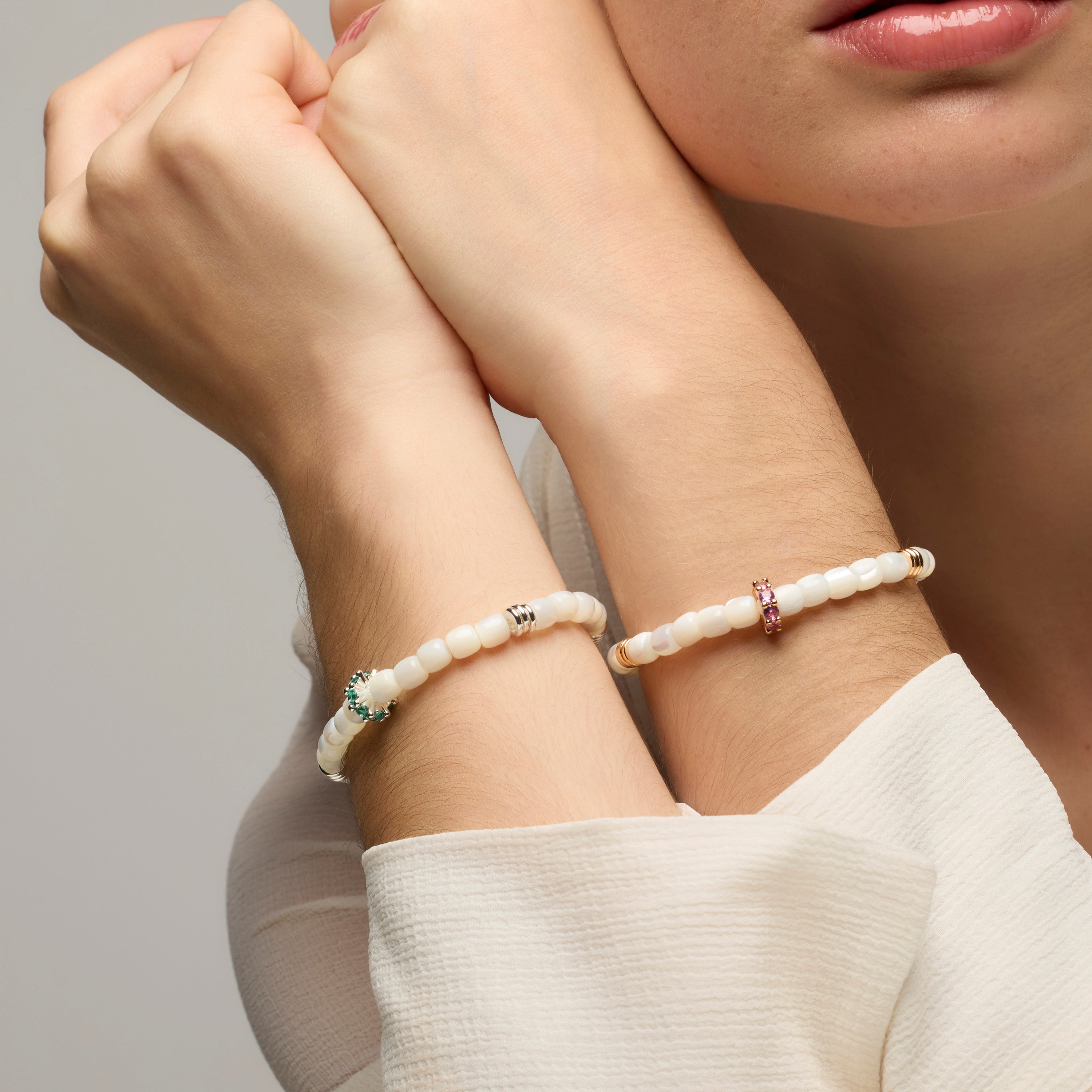Pulsera de Plata de Ley 925 y Madreperla Blanca acabado oro amarillo de 18k - Fyro