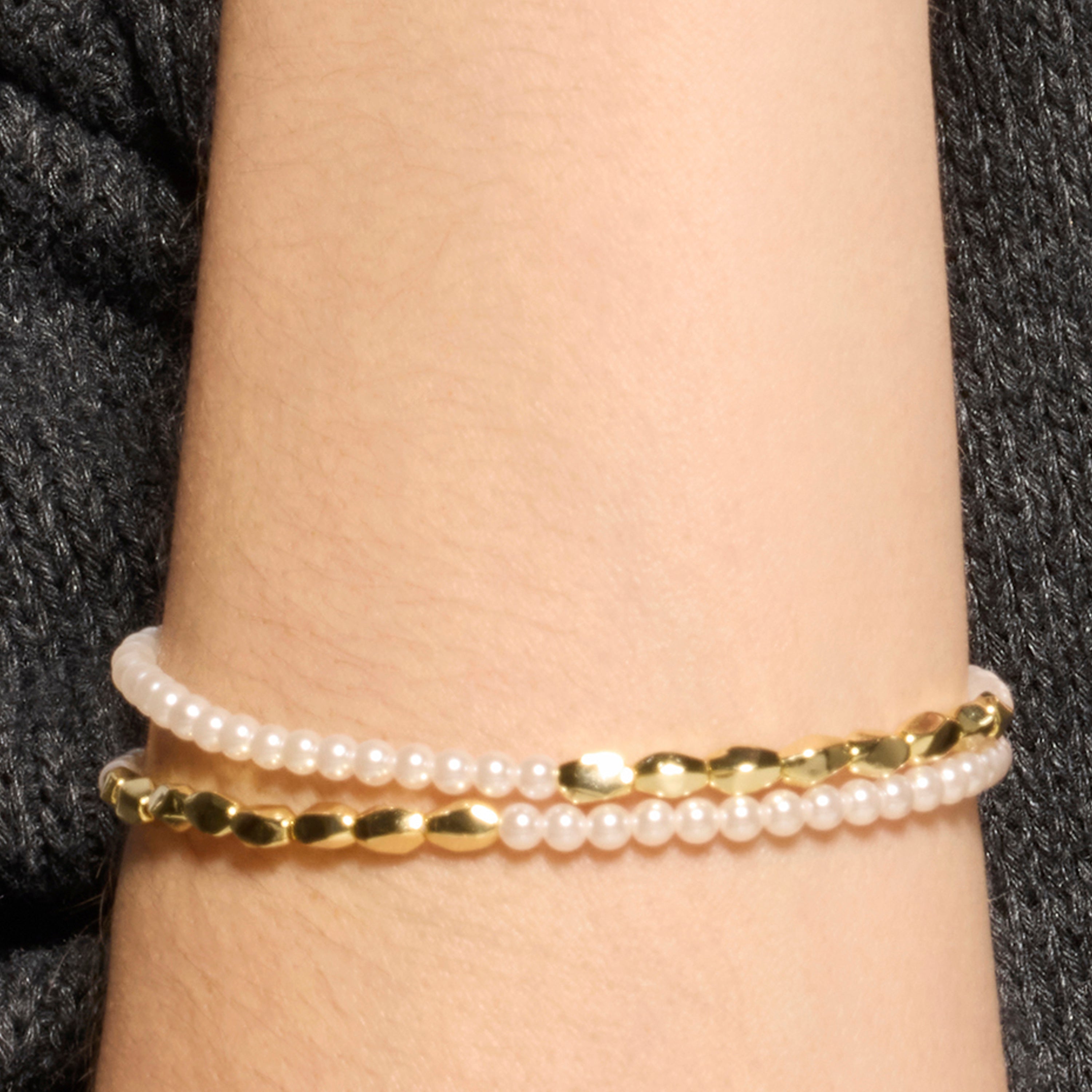 925 Sterling Silver and White Pearl Bracelet, 18k Yellow Gold Finish - Carini