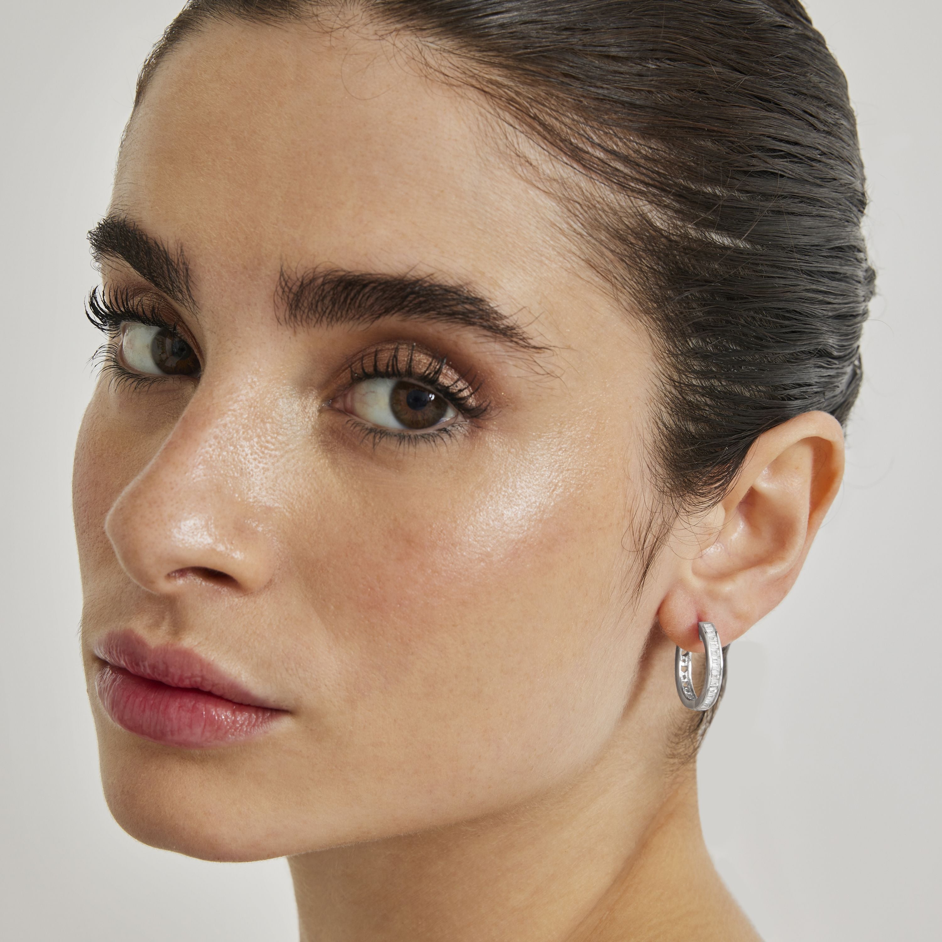 925 Sterling Silver Earrings with Rhodium-Plated Brilliant Zirconia - Essential