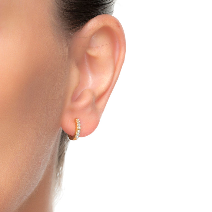 Brincos de Prata Esterlina 925 com Pérola Branca com acabamento em ouro amarelo 18K - Leofcar