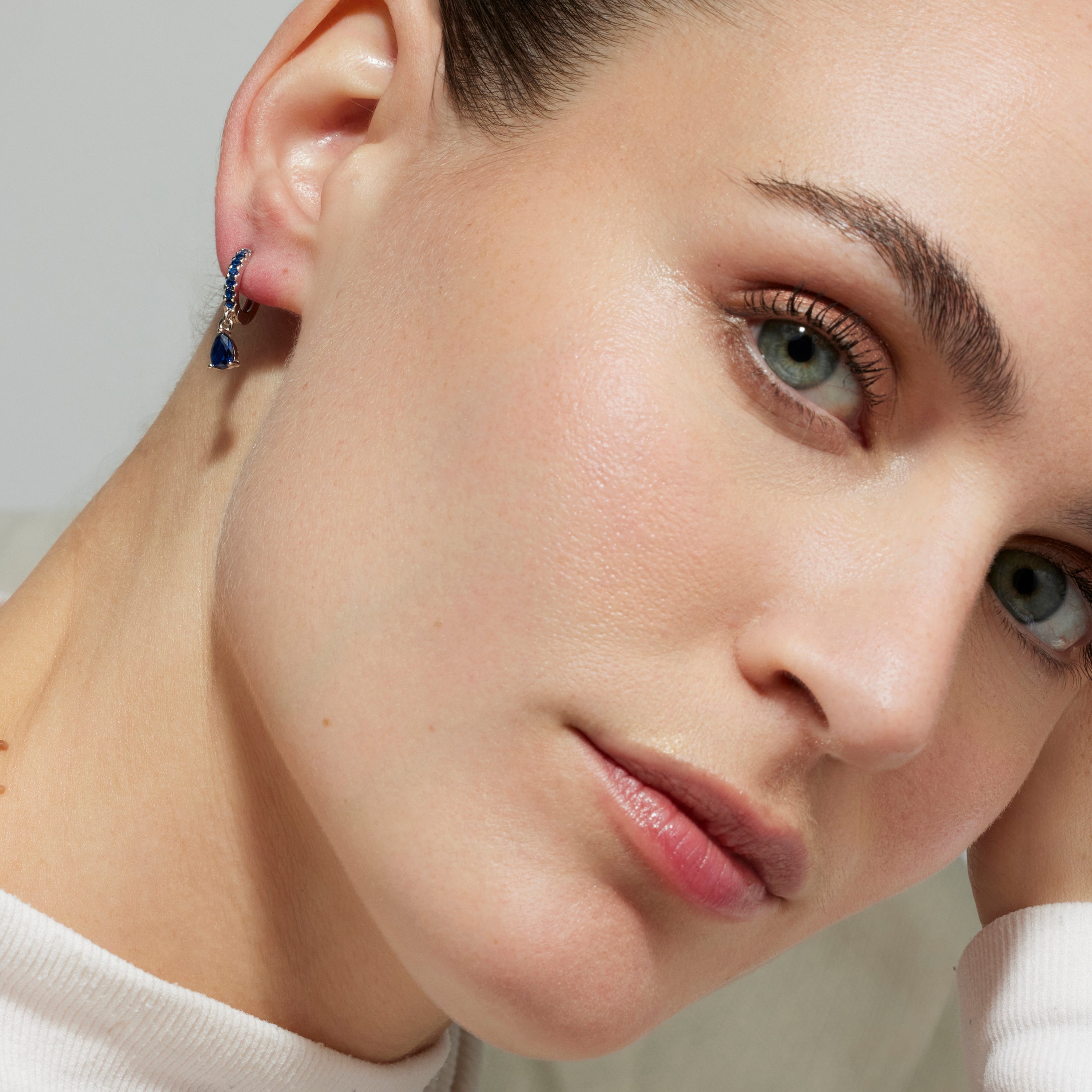 925 Sterling Silver Earrings with Sapphire Zirconia and Rhodium Finish - Intheon