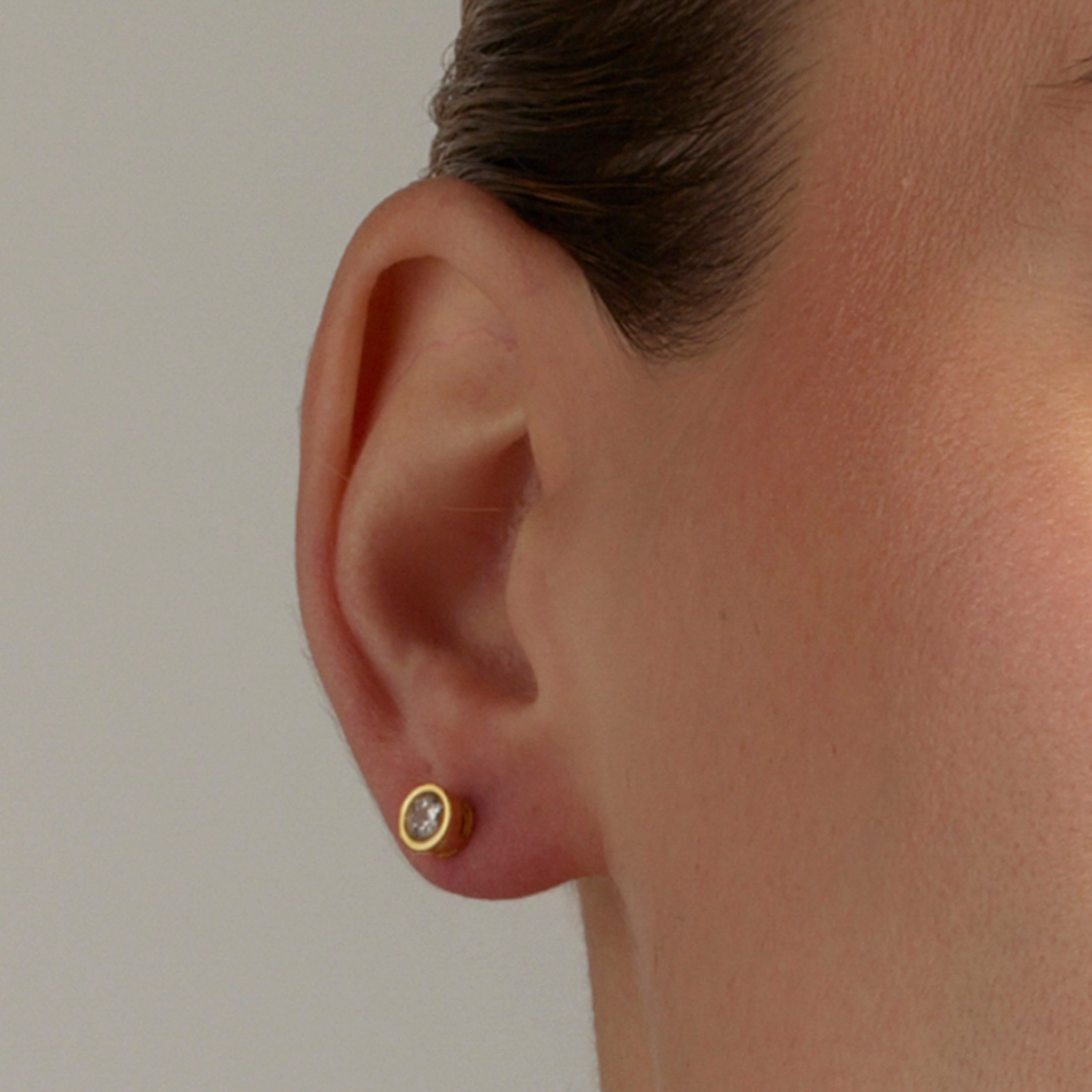 Brincos de Prata 925 com Zircônia Brilhante banhados a ouro amarelo 18K - Imrak