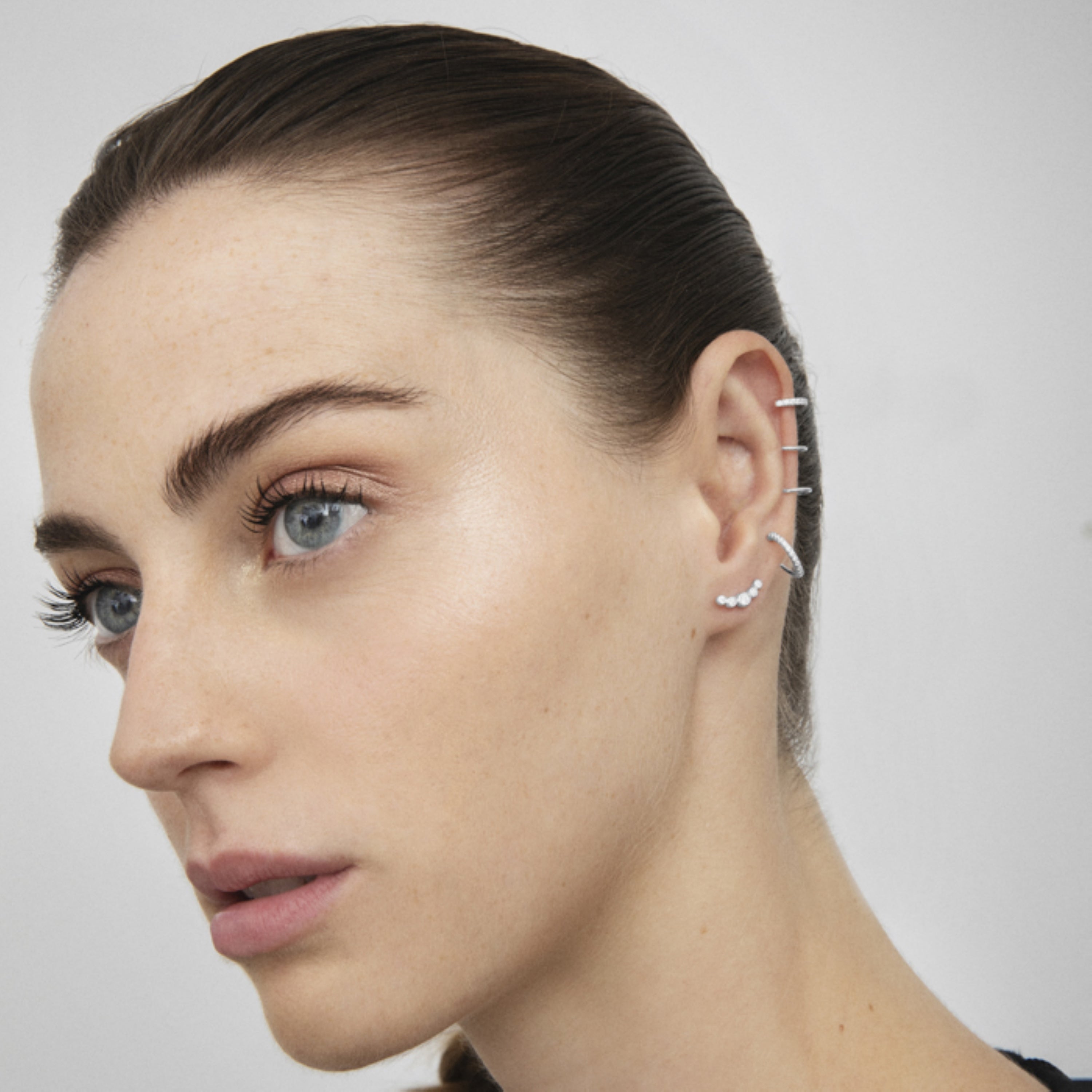 925 Sterling Silver Piercing with Brilliant Zirconia in Rhodium Finish - Dabeorth