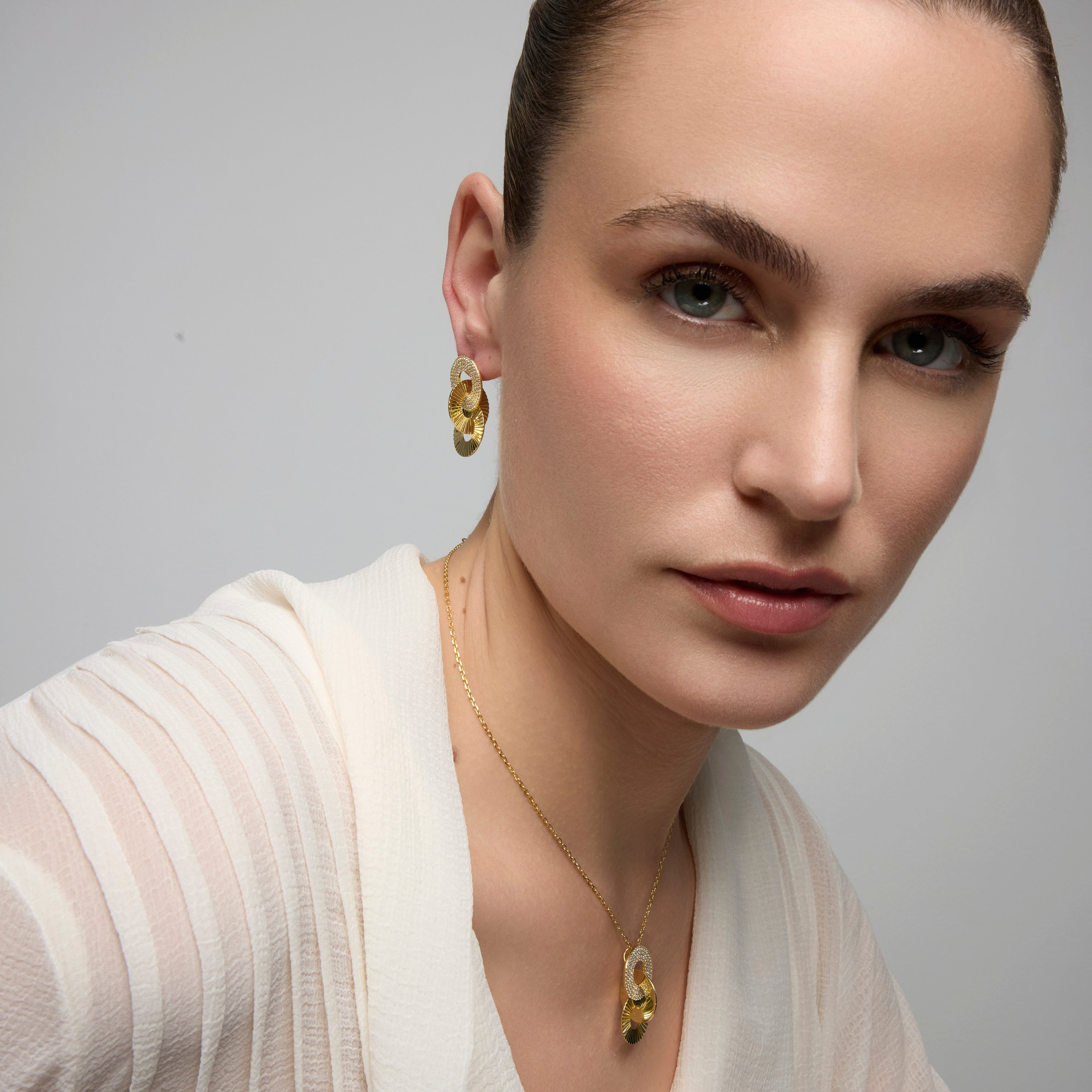 925 Sterling Silver and Brilliant Zirconia Earrings in 18k Yellow Gold Finish - Thydi