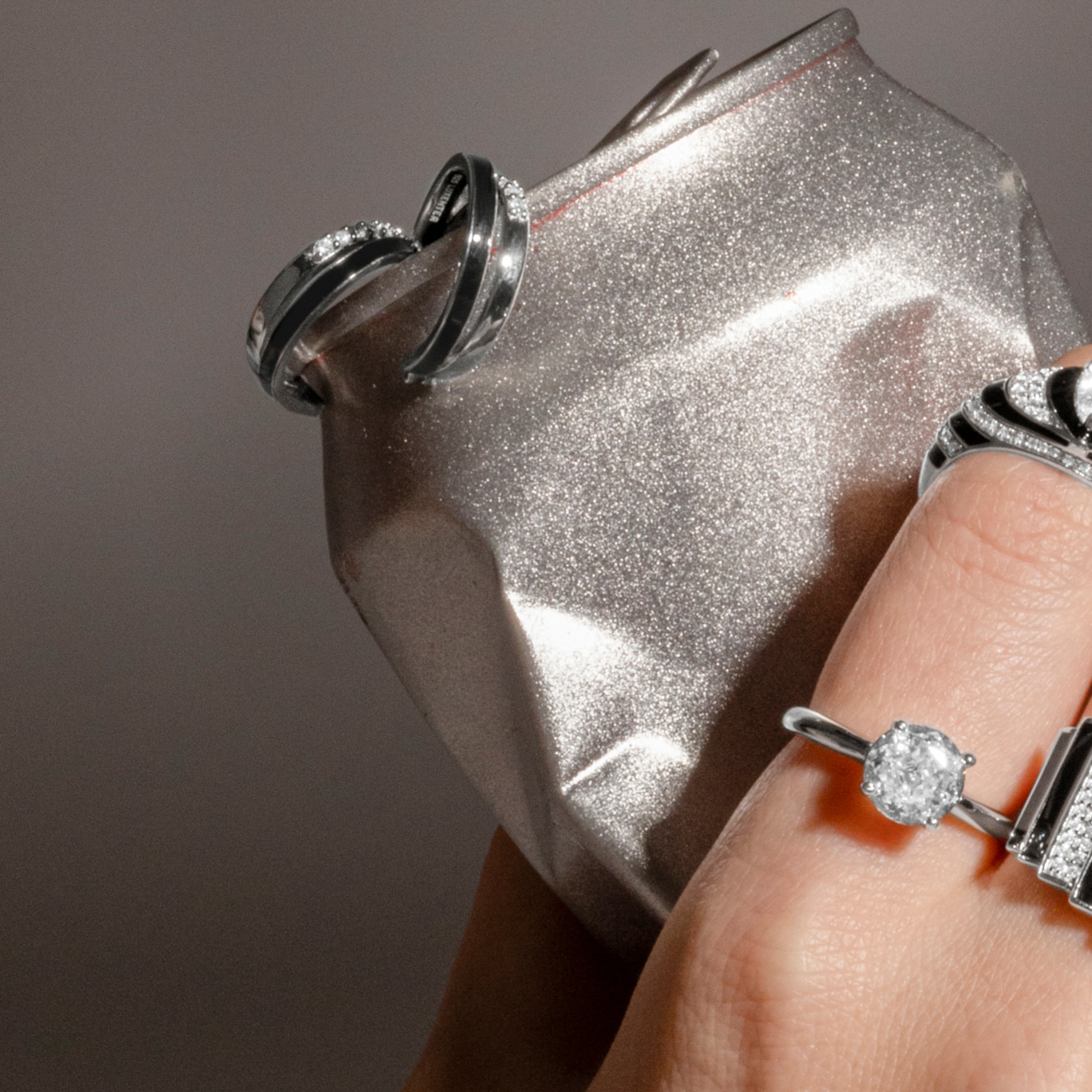925 Sterling Silver and Black Lacquer Earrings with Rhodium Finish - Dersa