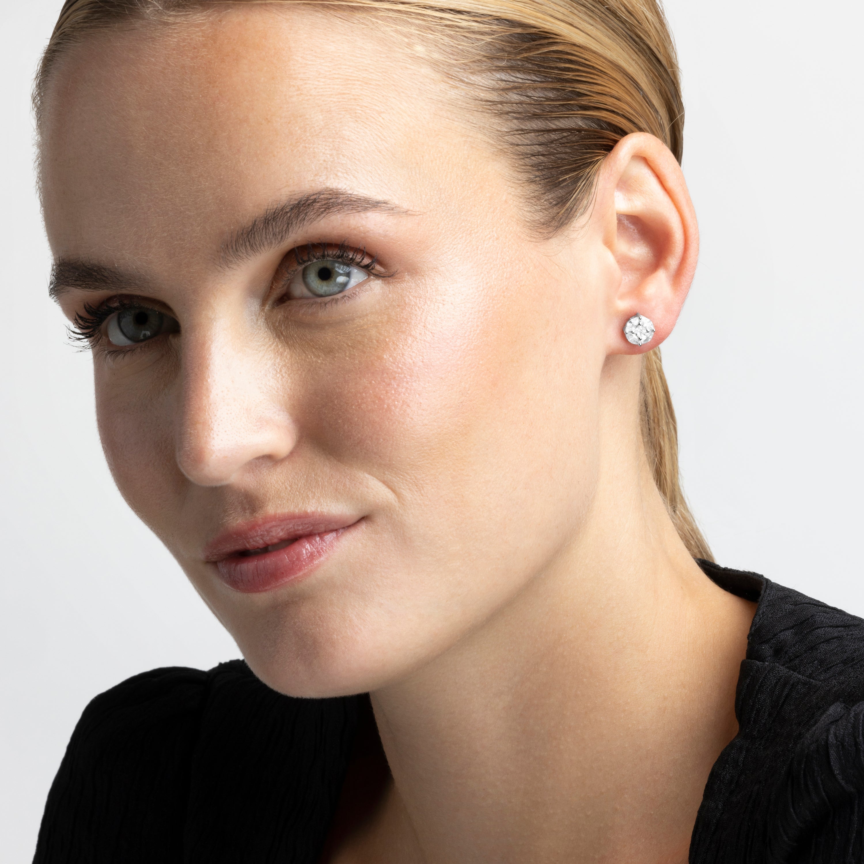 925 Sterling Silver Earrings with Rhodium-Plated Brilliant Zirconia - Raruh
