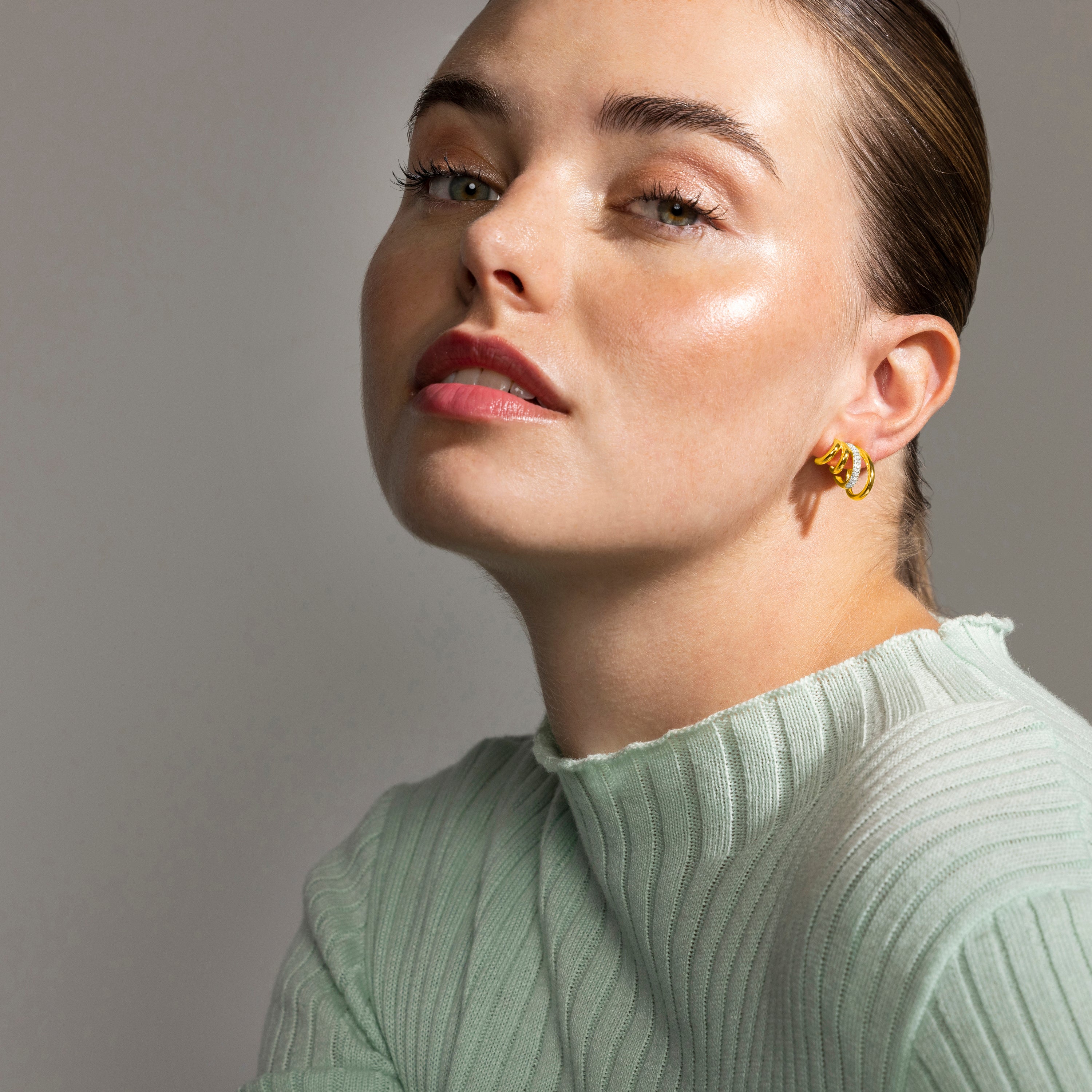 925 Sterling Silver and Brilliant Zirconia Earrings, 18k Gold Finish - Huade