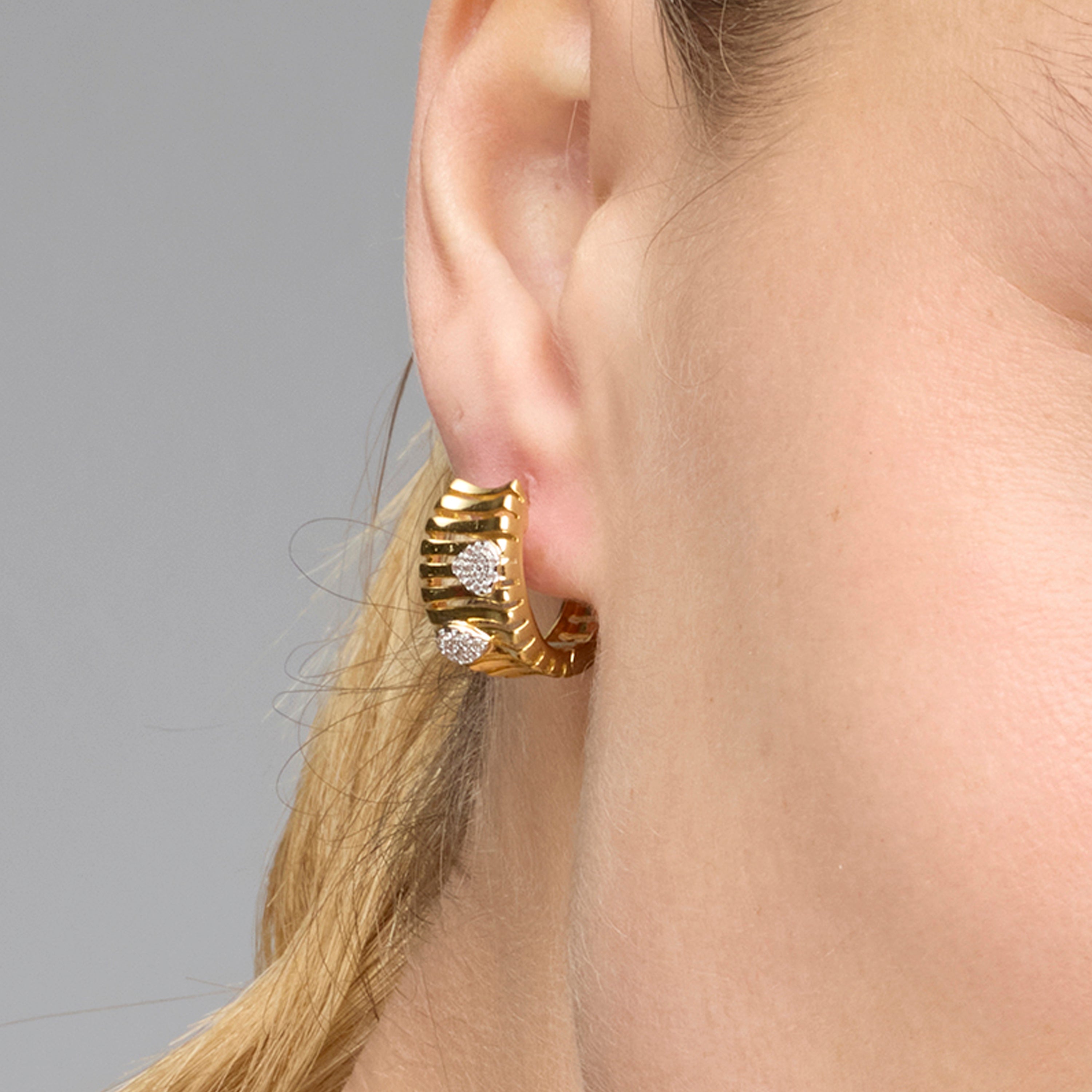 Brincos de Prata 925 com Zircônia Brilhante e acabamento em ouro amarelo 18k - Samon