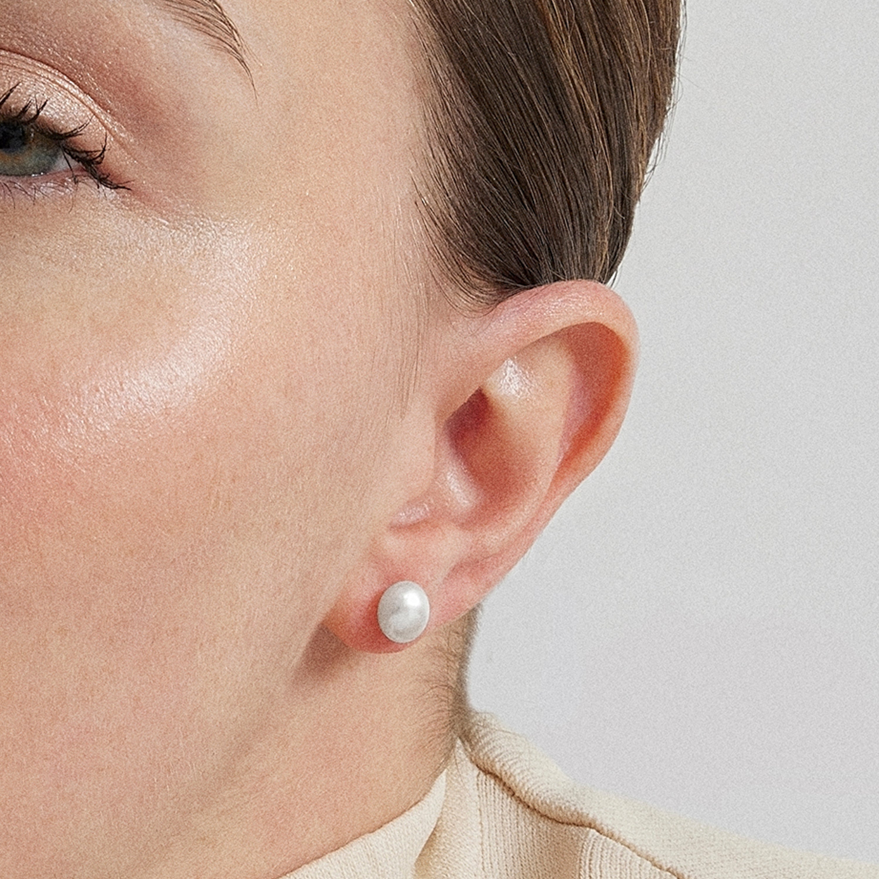 8mm 925 Sterling Silver White Pearl Stud Earrings with Rhodium Finish - Basic