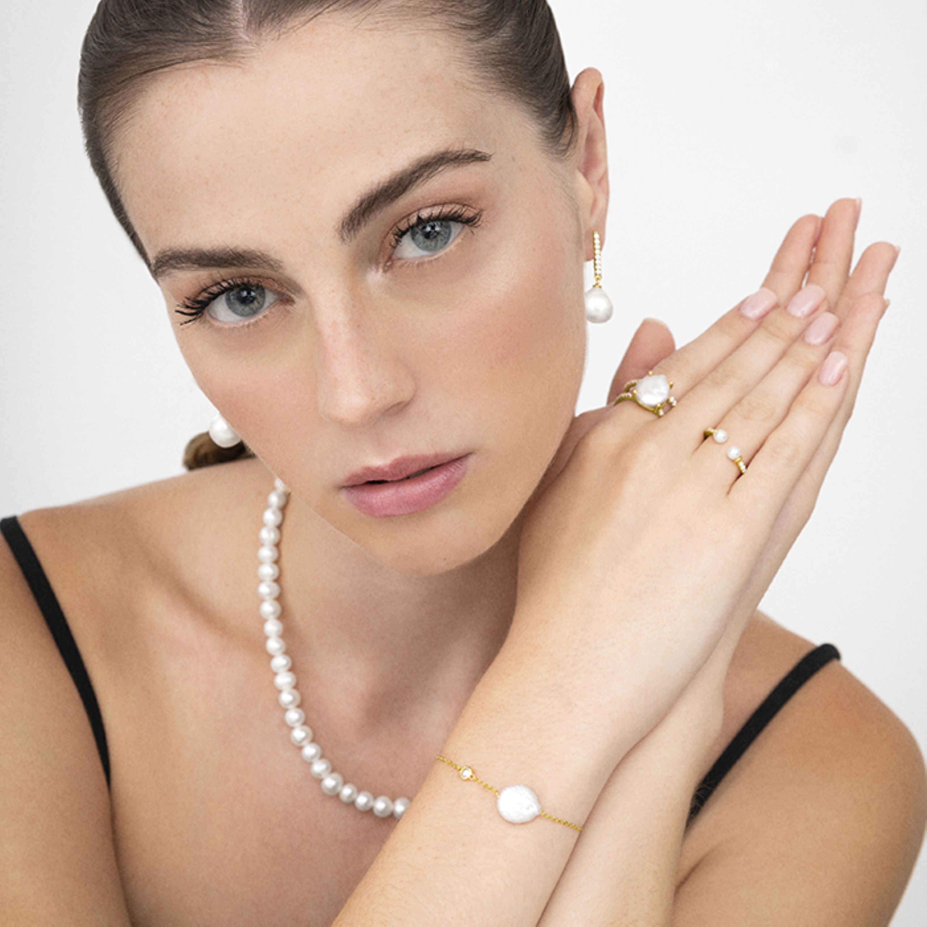 925 Sterling Silver Earrings with White Pearl Finished in 18K Yellow Gold - Nolshu