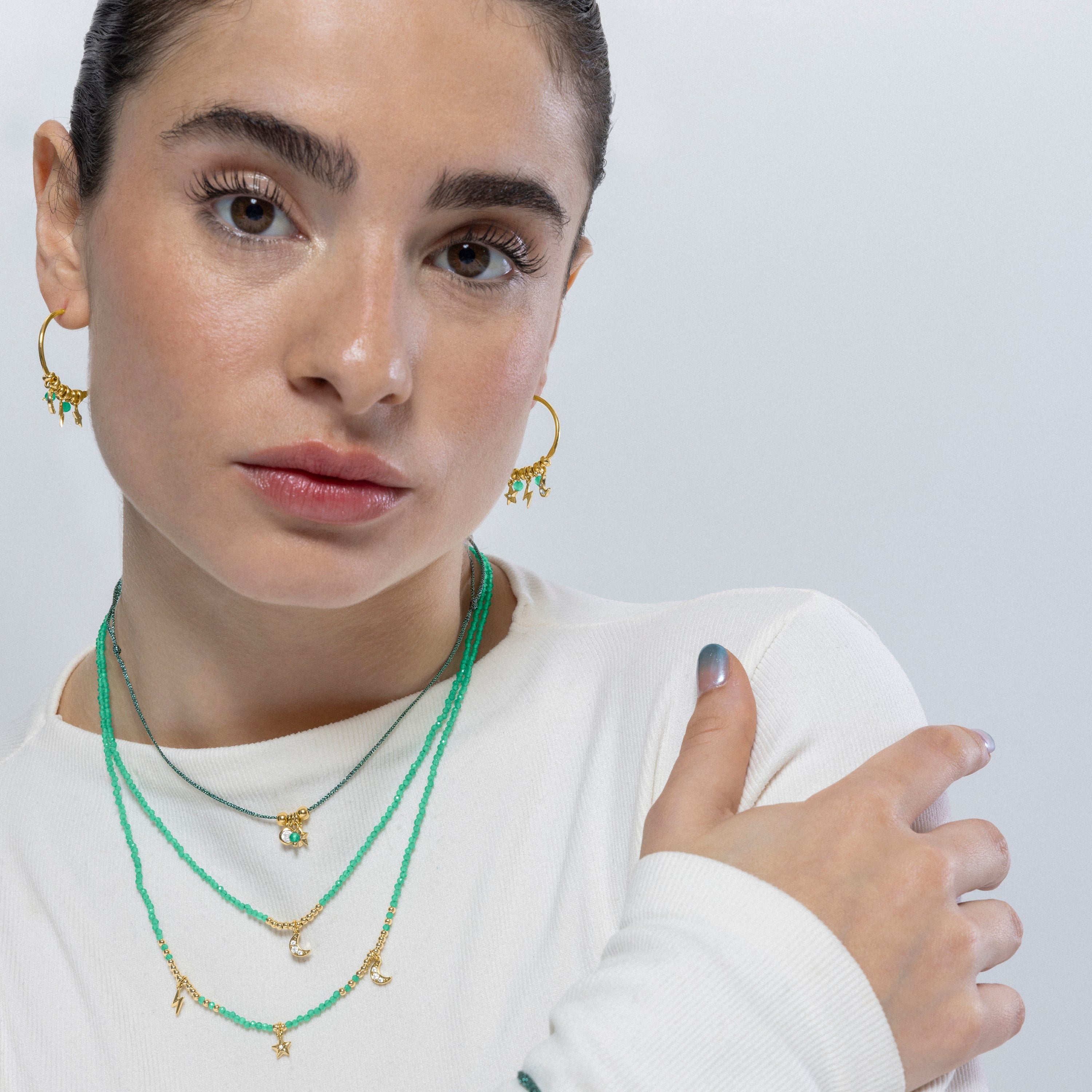 Brincos de Prata 925 com Cristal Verde e acabamento em ouro amarelo 18k - Olzex
