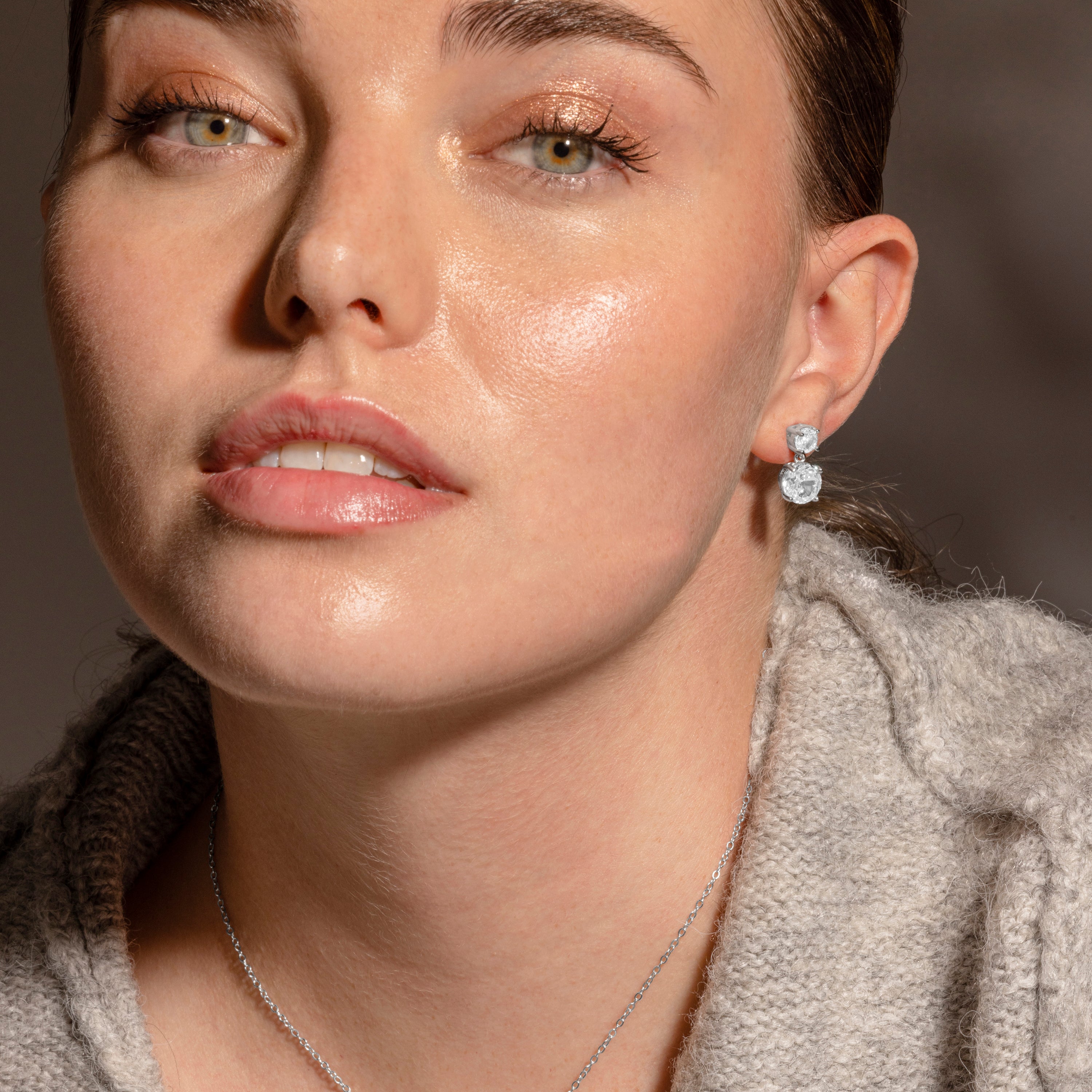 925 Sterling Silver and Brilliant Zirconia Earrings with Rhodium Finish - Nuah