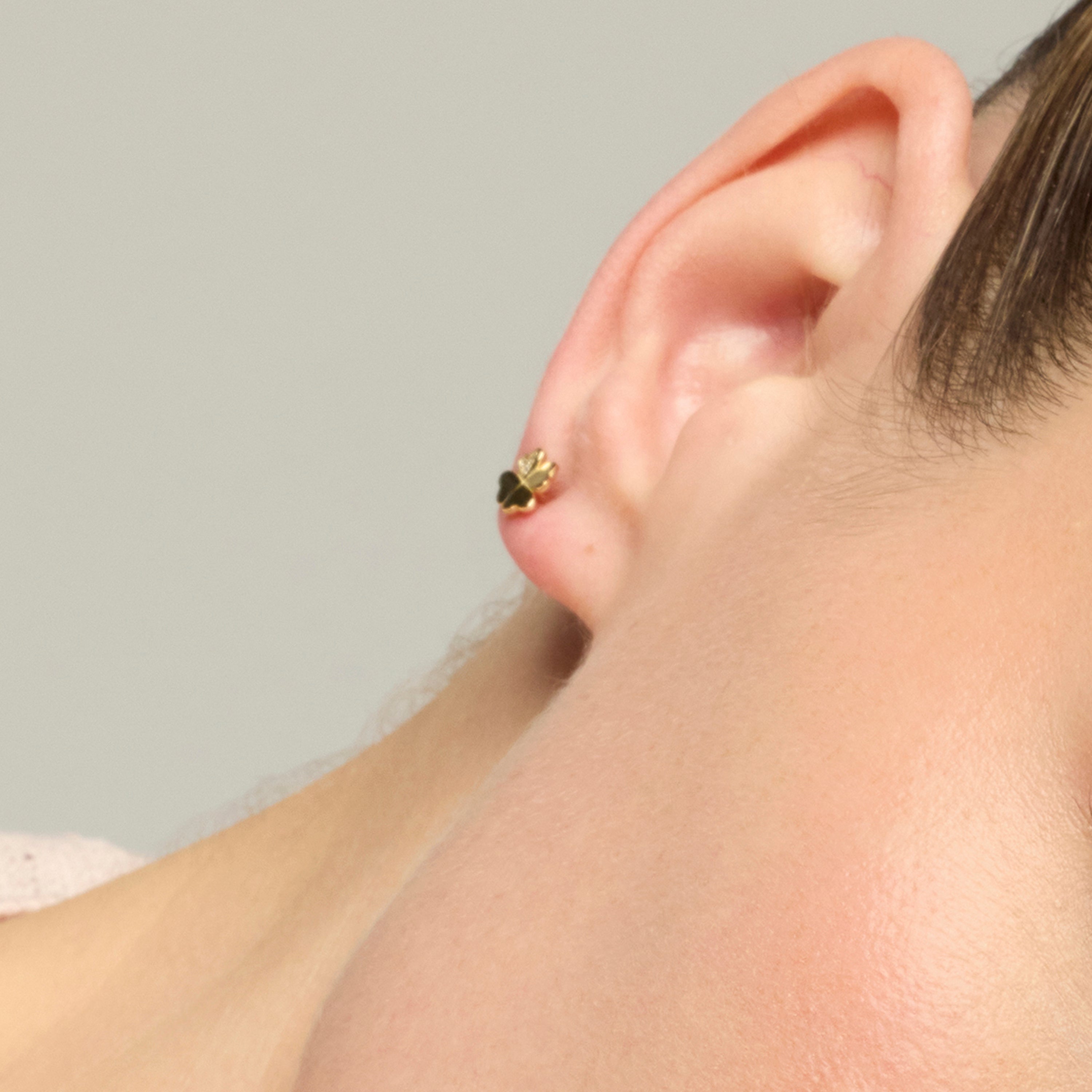 925 Sterling Silver and Brilliant Zirconia Earrings, Rhodium Finish - Skiram