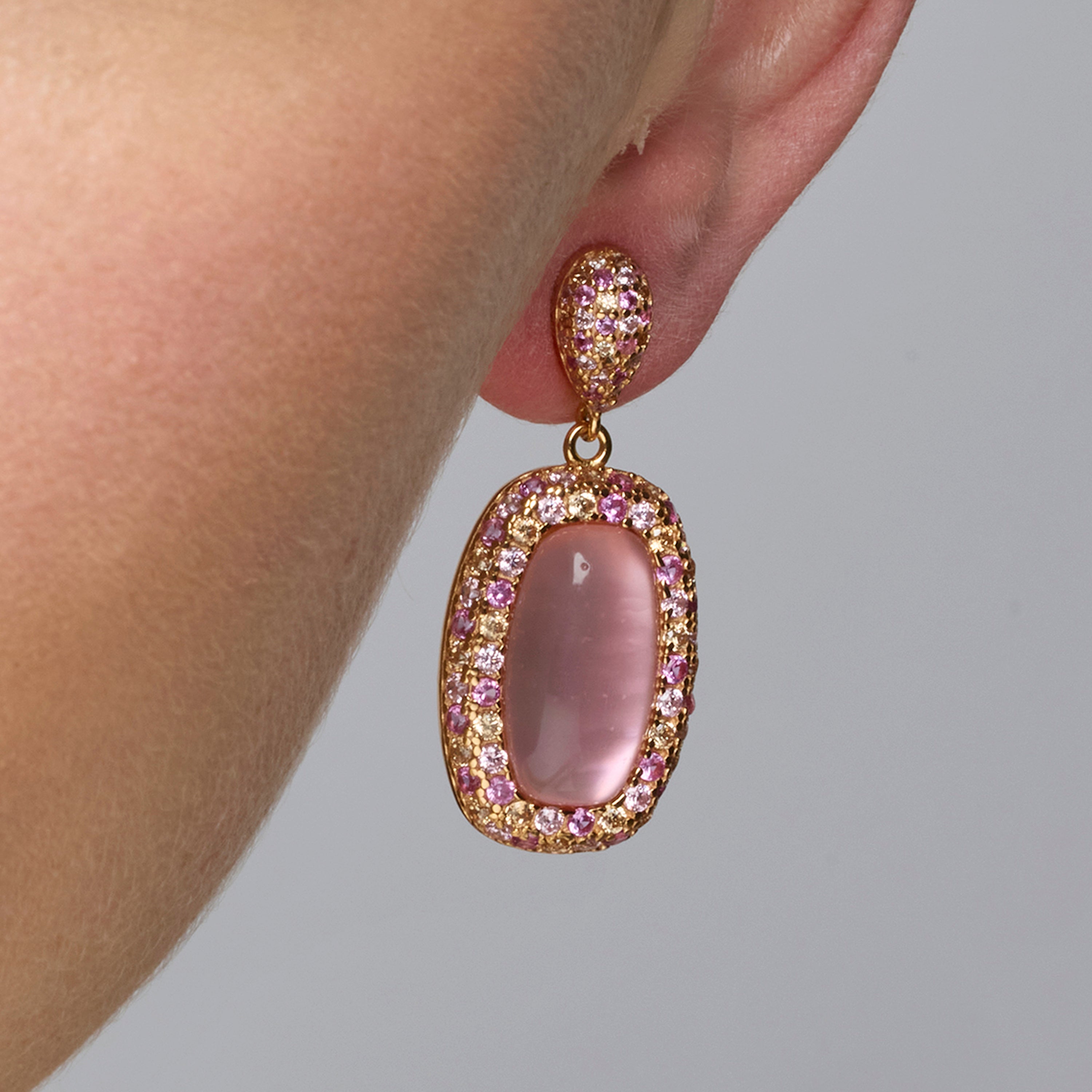 Pendientes de Plata de Ley 925 y Doblete de Madreperla  Rosa / Cristal acabado oro amarillo de 18k - Baddal