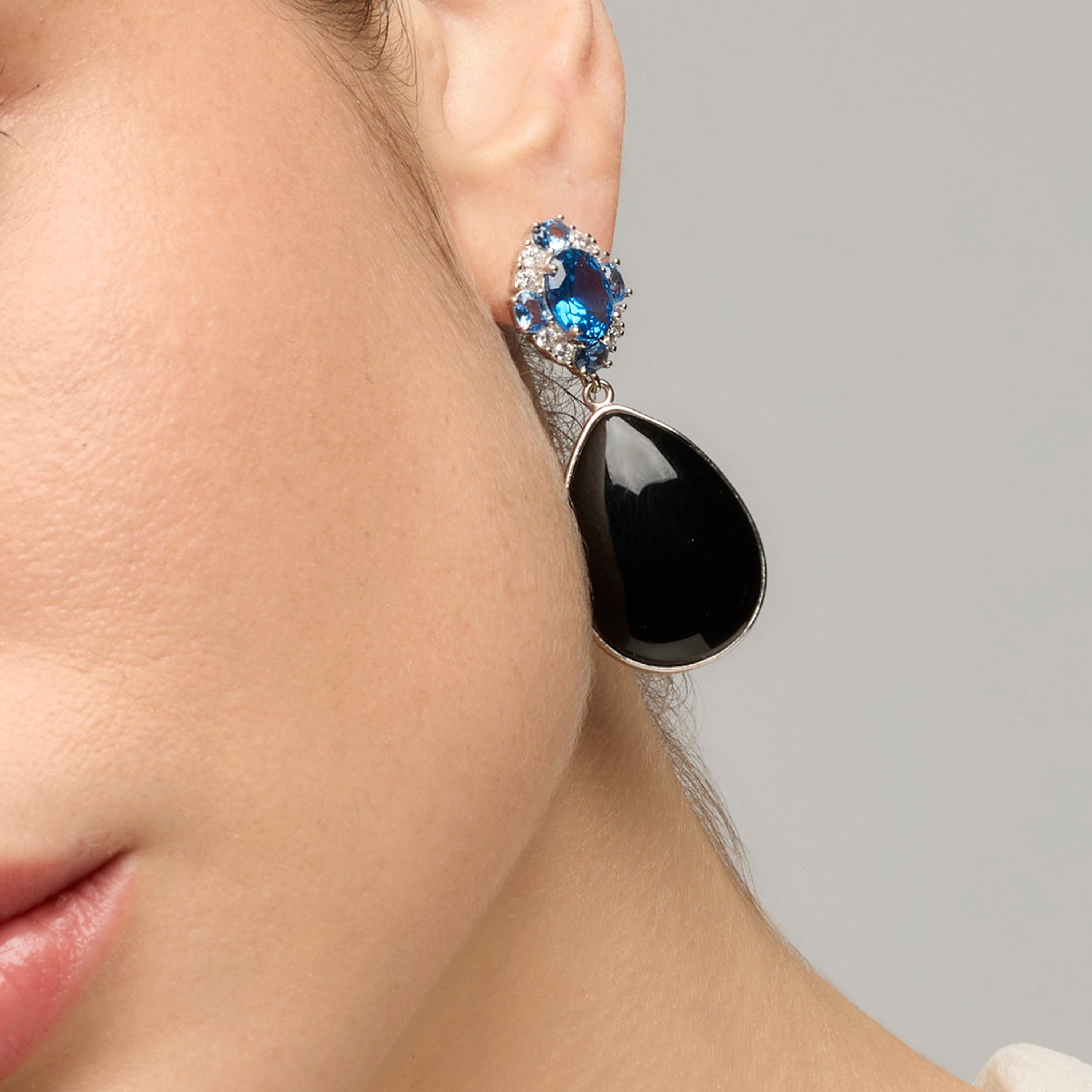 Pendientes de Plata de Ley 925 y Cuarzo Hidrotermal Onix acabado rodio - Arwu