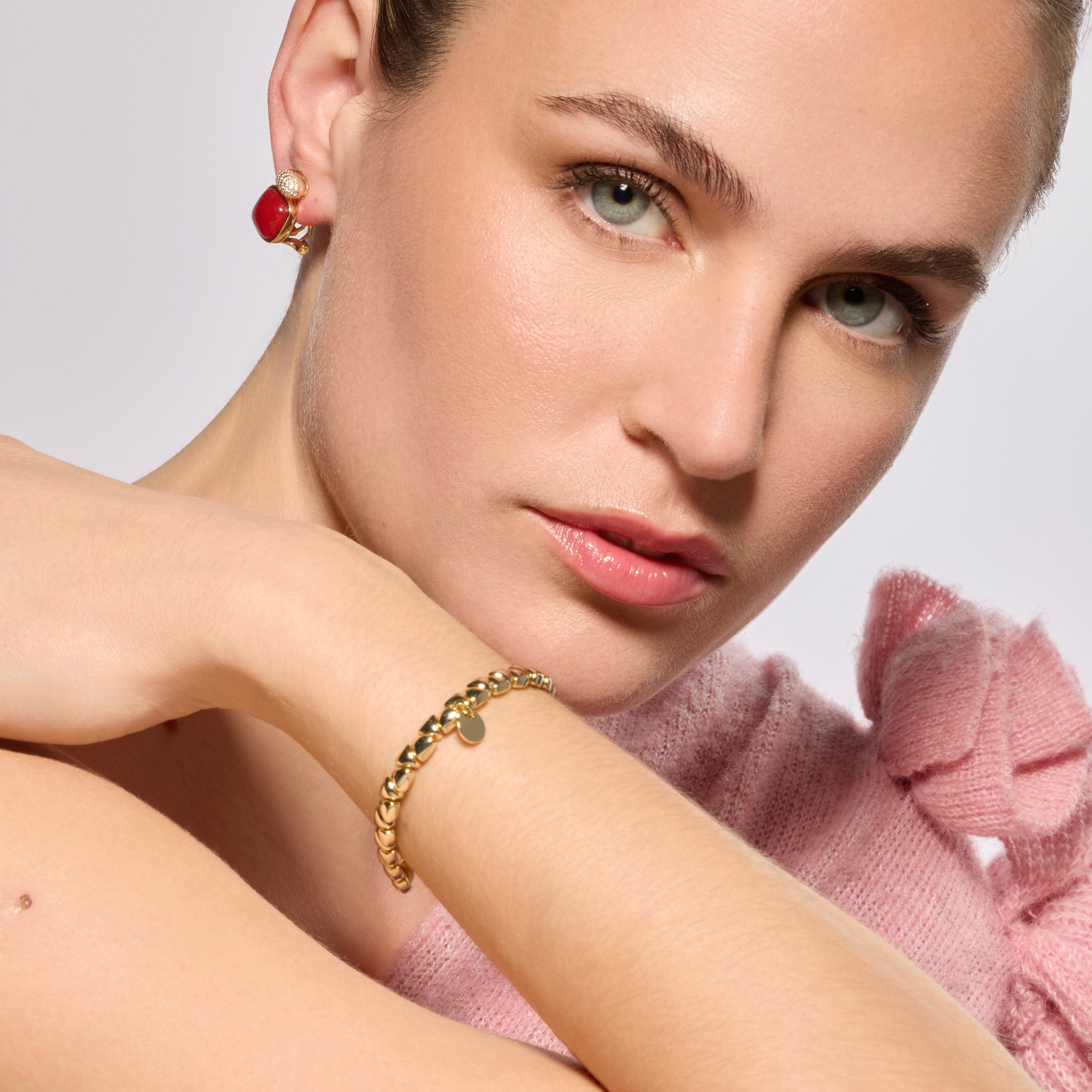 Pendientes de Plata de Ley 925 y Coral acabado oro amarillo de 18k - Thahi