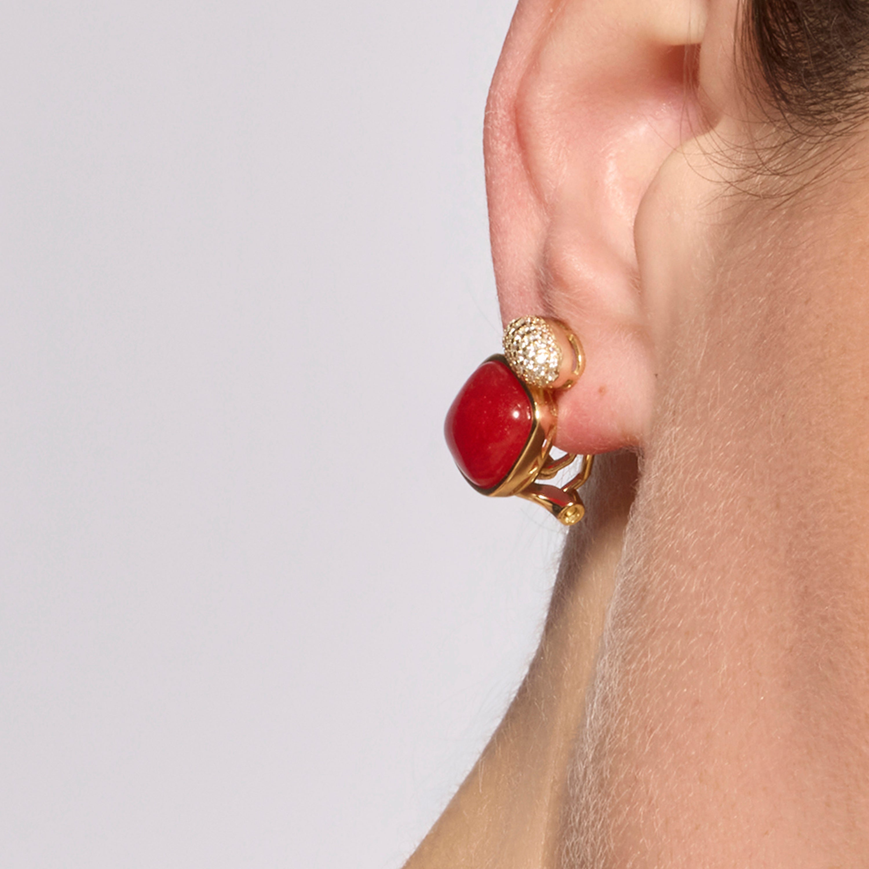 Pendientes de Plata de Ley 925 y Coral acabado oro amarillo de 18k - Thahi