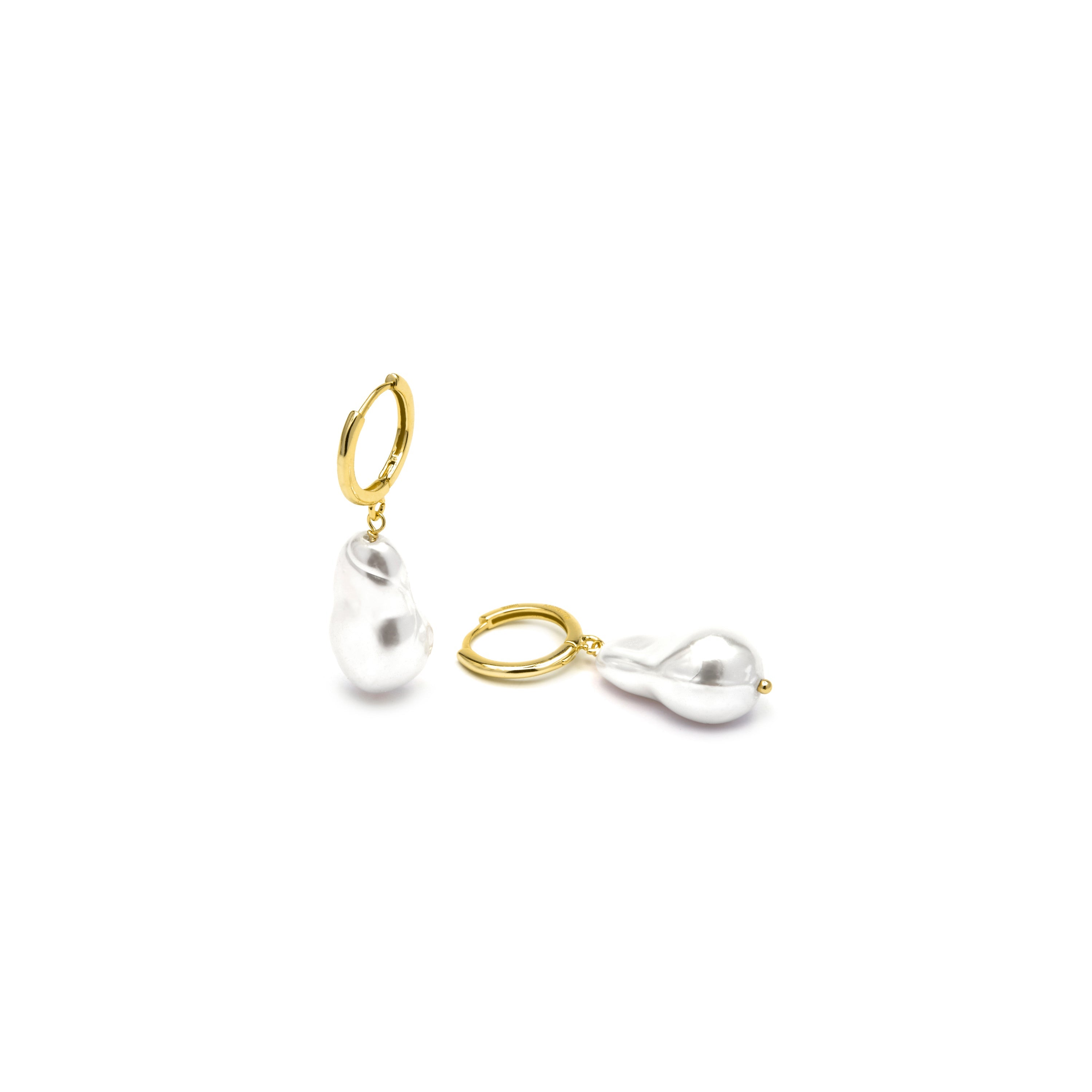 Pendientes de Plata de Ley 925 y Perla Blanca acabado oro amarillo de 18k - Hasel