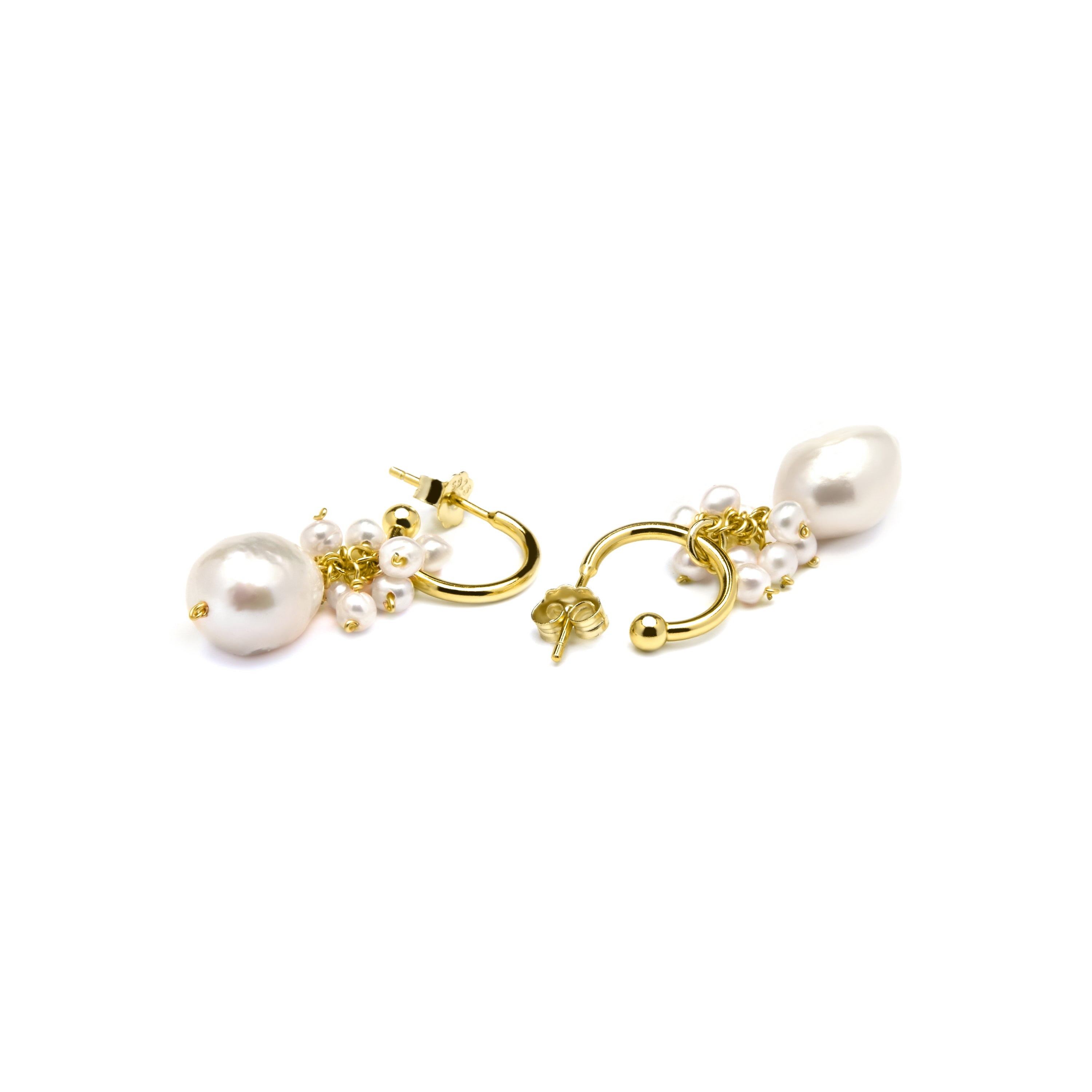 Pendientes de Plata de Ley 925 y Perla Blanca acabado oro amarillo de 18k - Zoqoyi